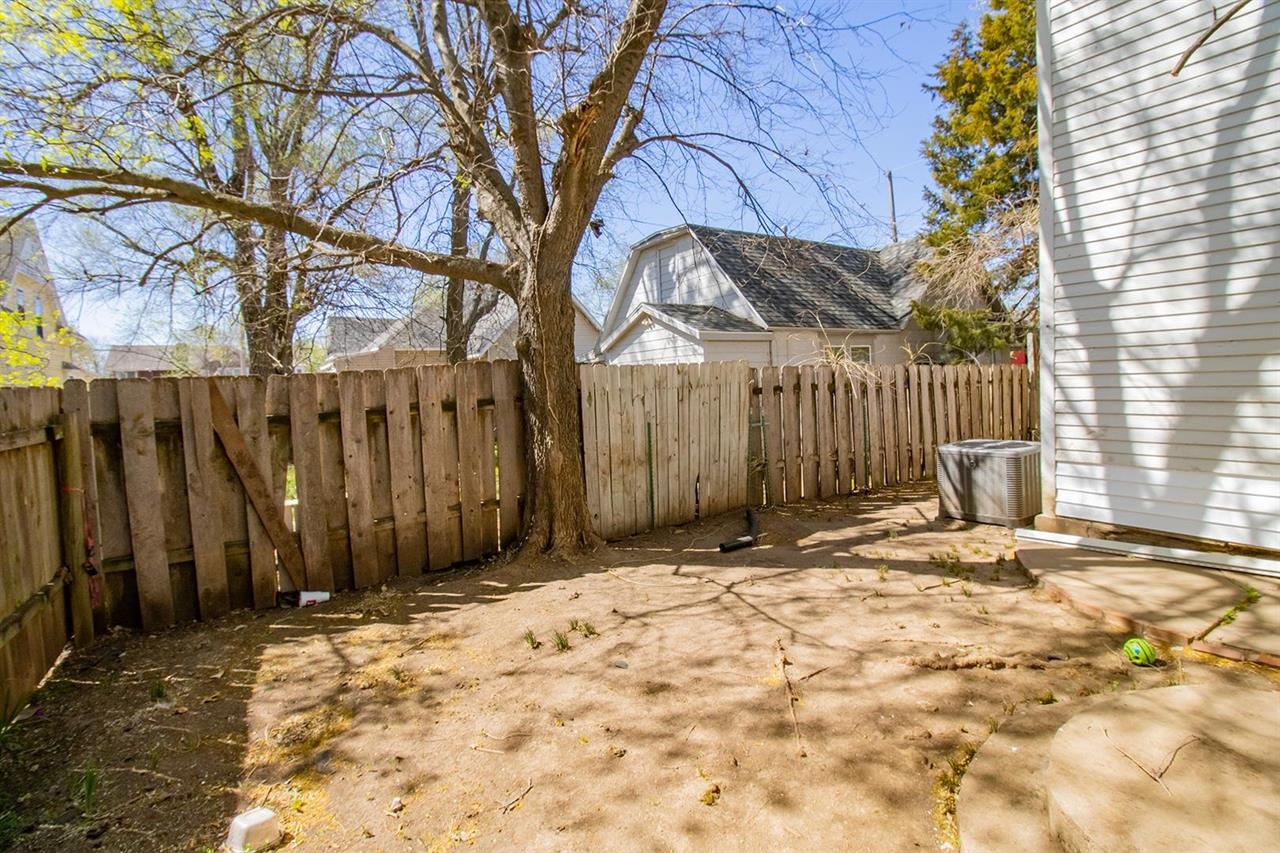 For Sale: 118 S MAIN ST, Newton KS