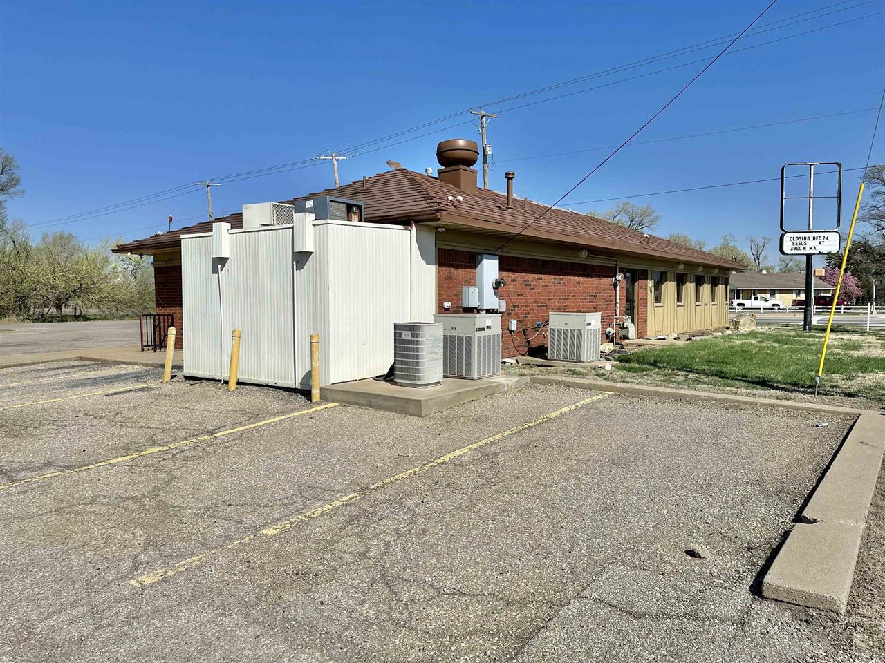 For Sale: 5345 N Maize Rd, Maize KS