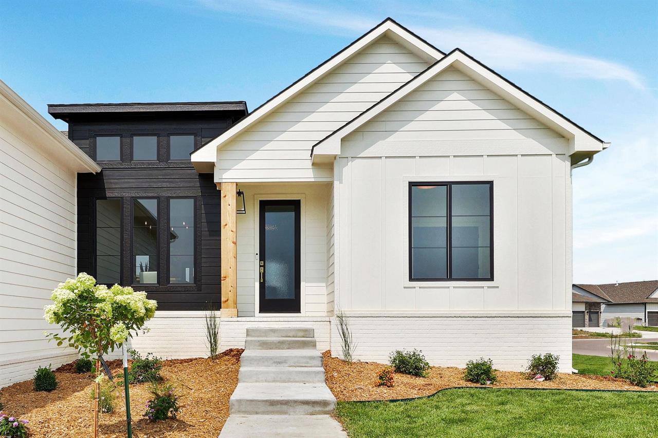 For Sale: 2611 N Bluestone St, Andover KS