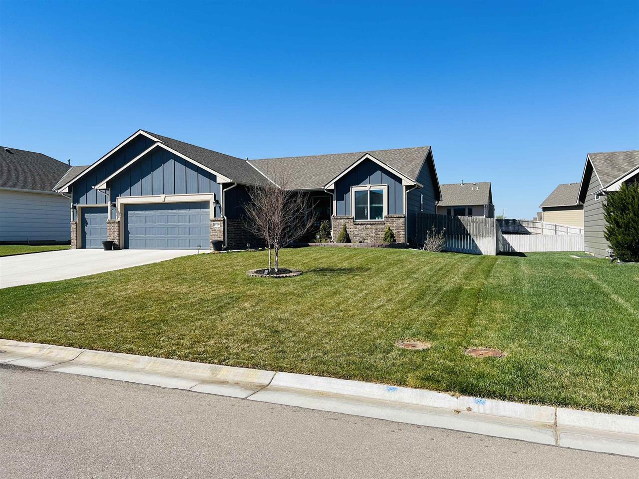 For Sale: 11320 W Sondra St, Maize KS