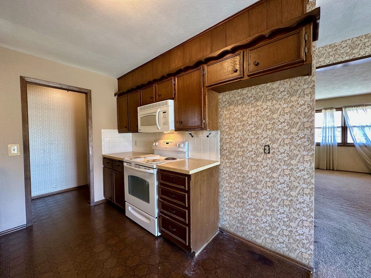 For Sale: 1006 S Cooper St, Wichita KS