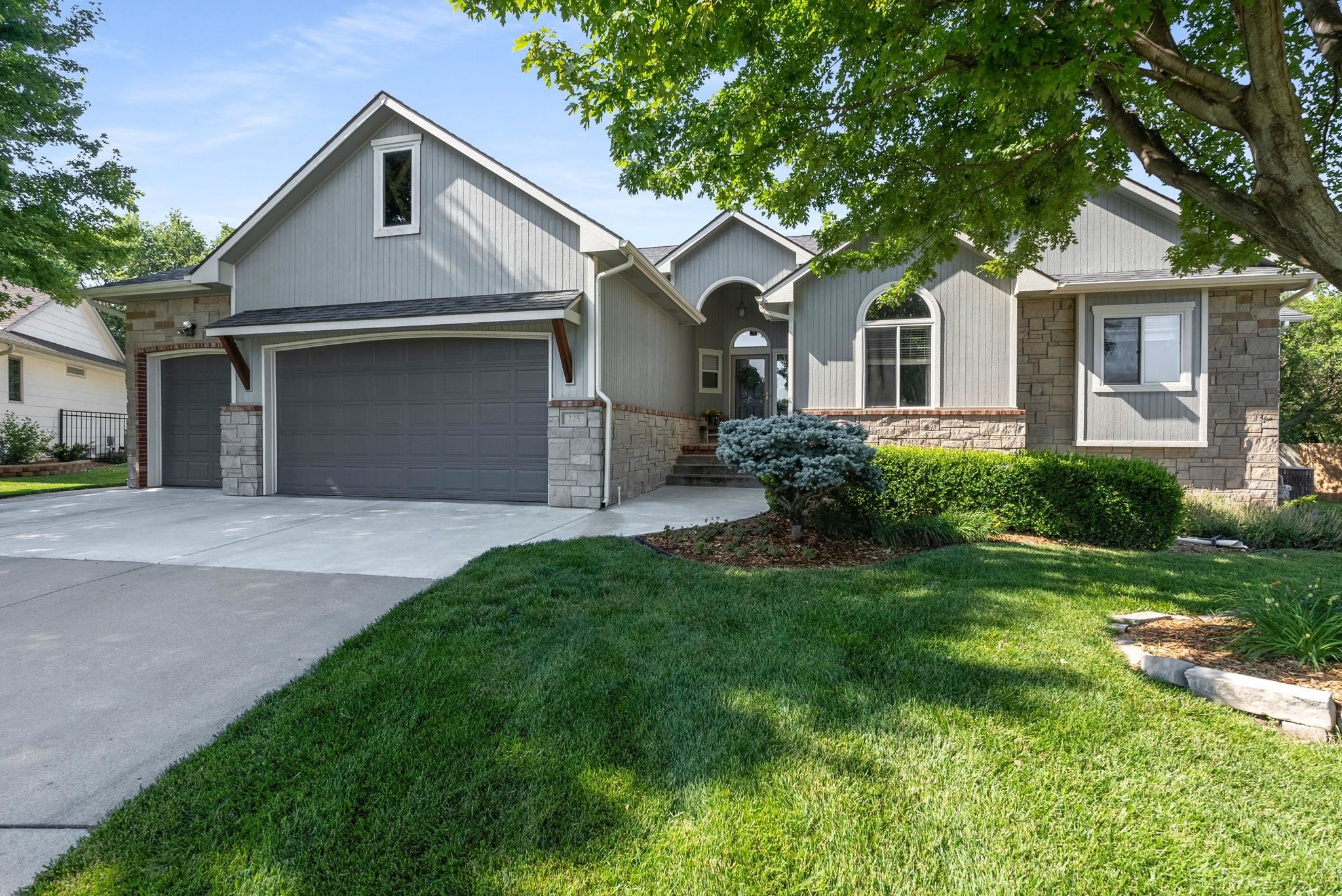 225 Litson Ct