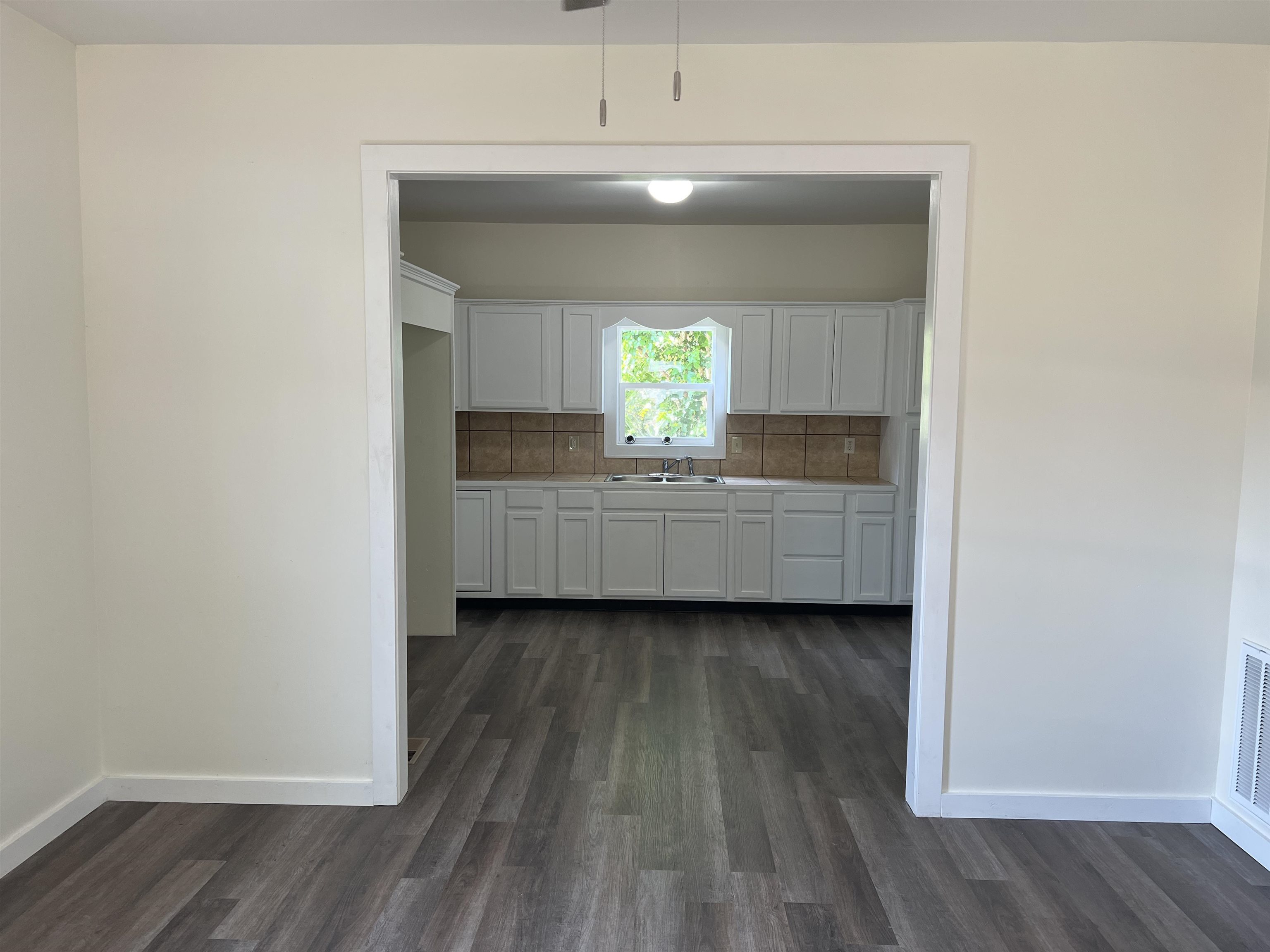 211 W Jefferson