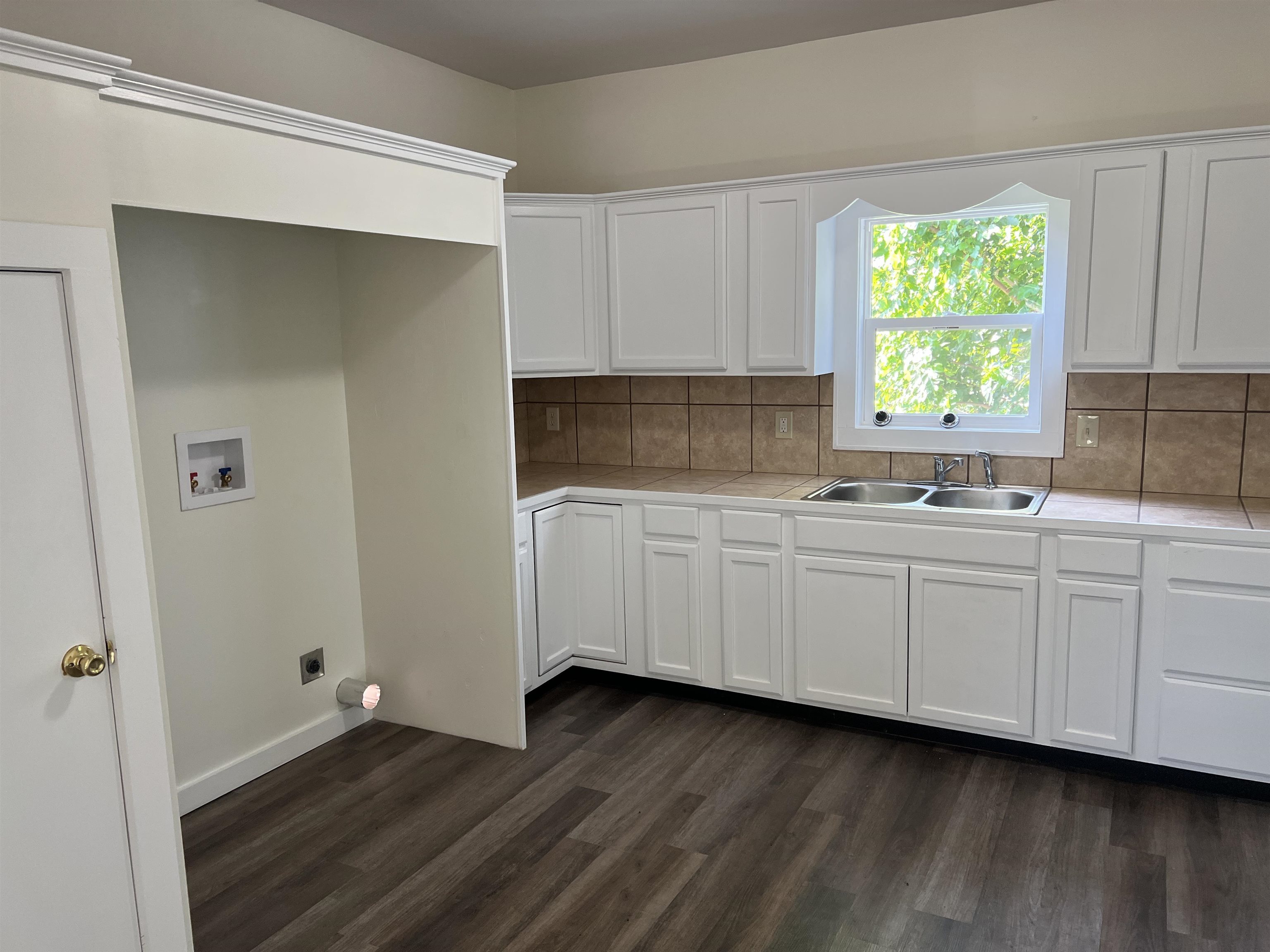 211 W Jefferson
