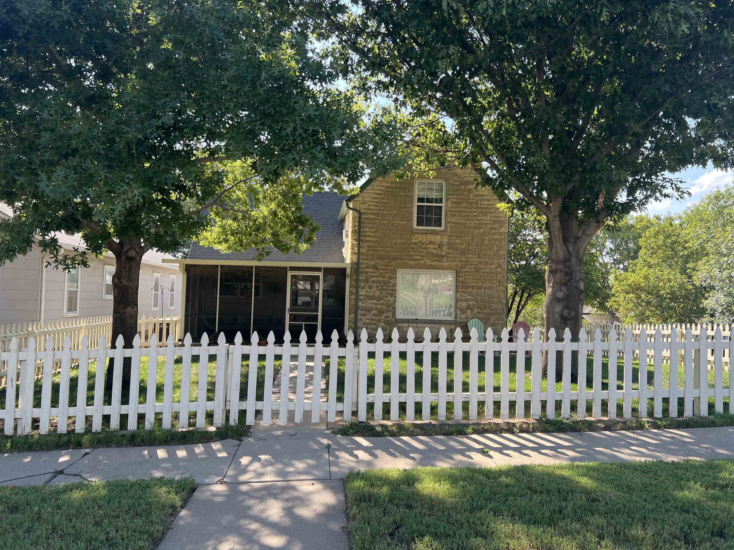 403 S 2nd Street