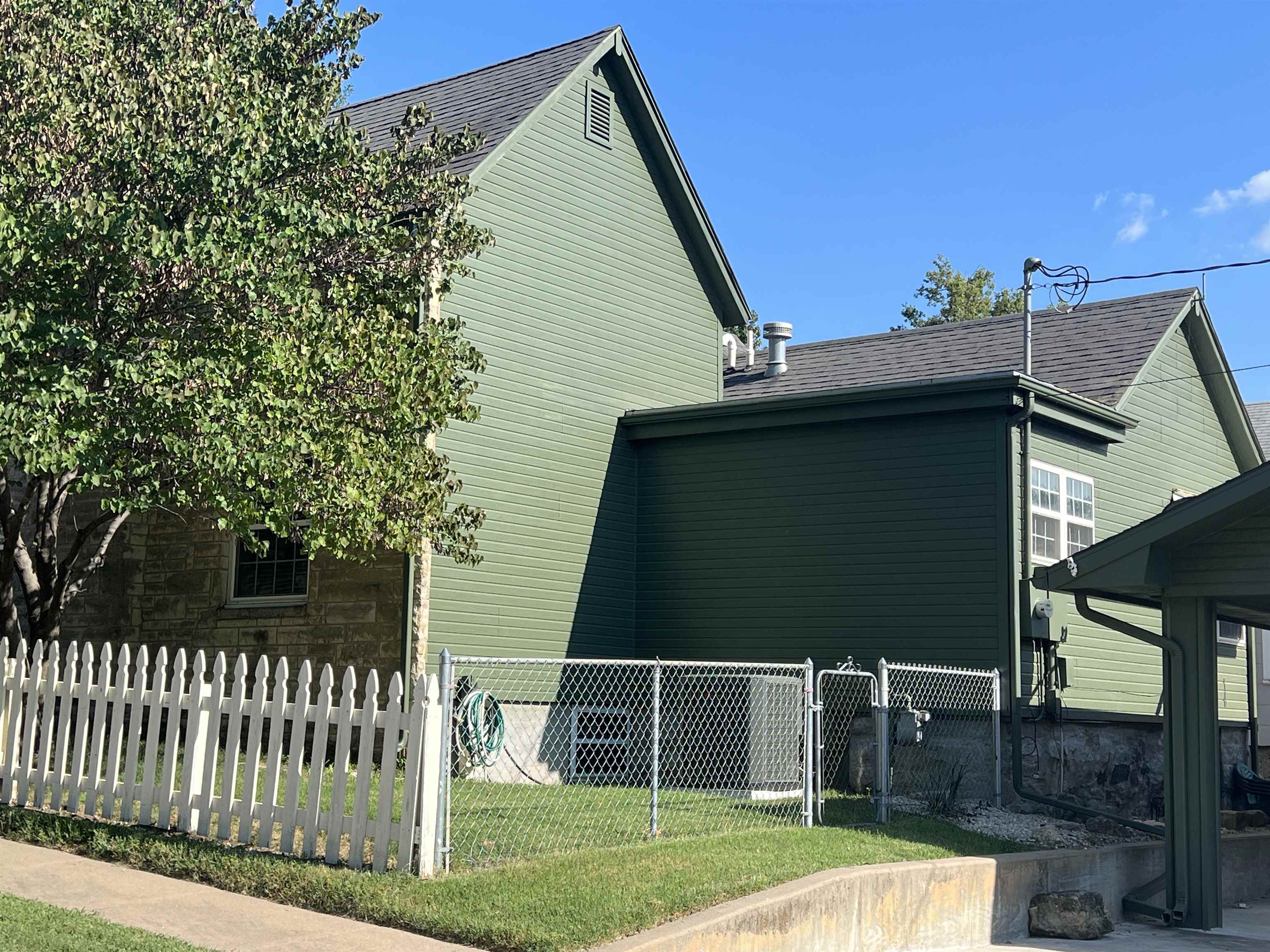 403 S 2nd Street