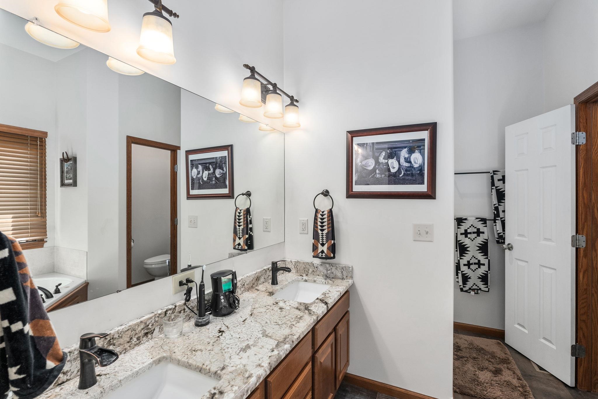 4302 N Barton Creek Cir