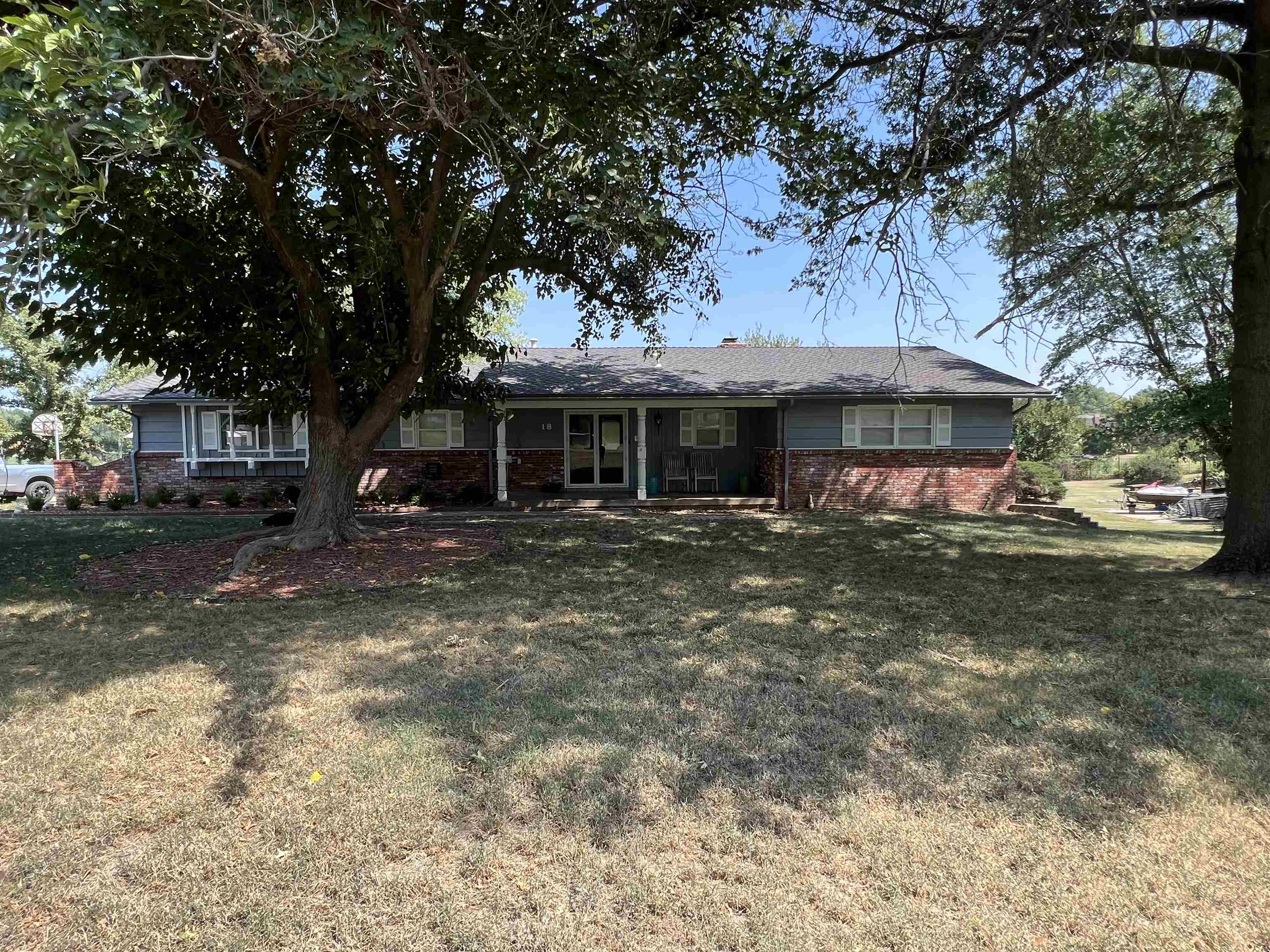 18 S Lakeview, Goddard, KS 67052