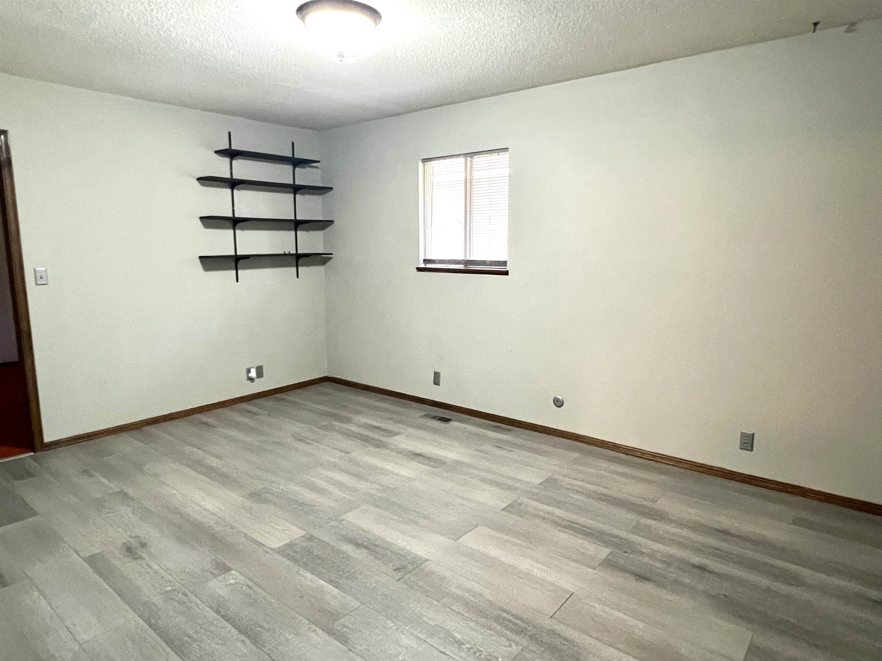 1702 N 10th