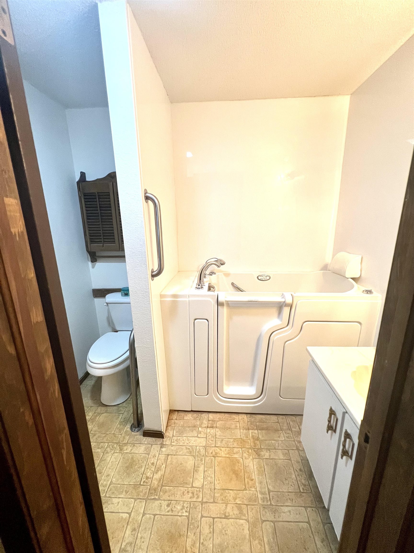 1702 N 10th