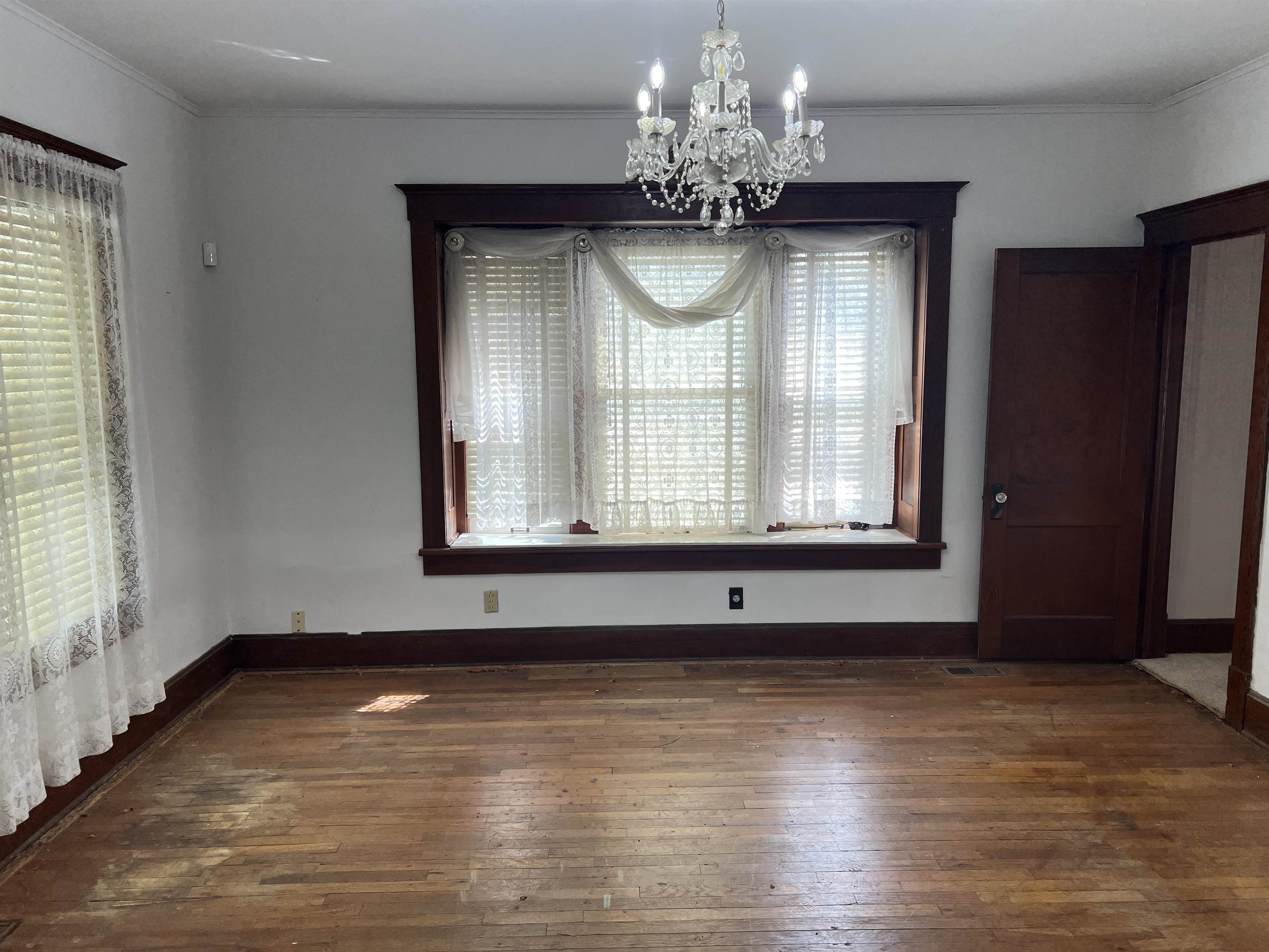 1001 Cedar