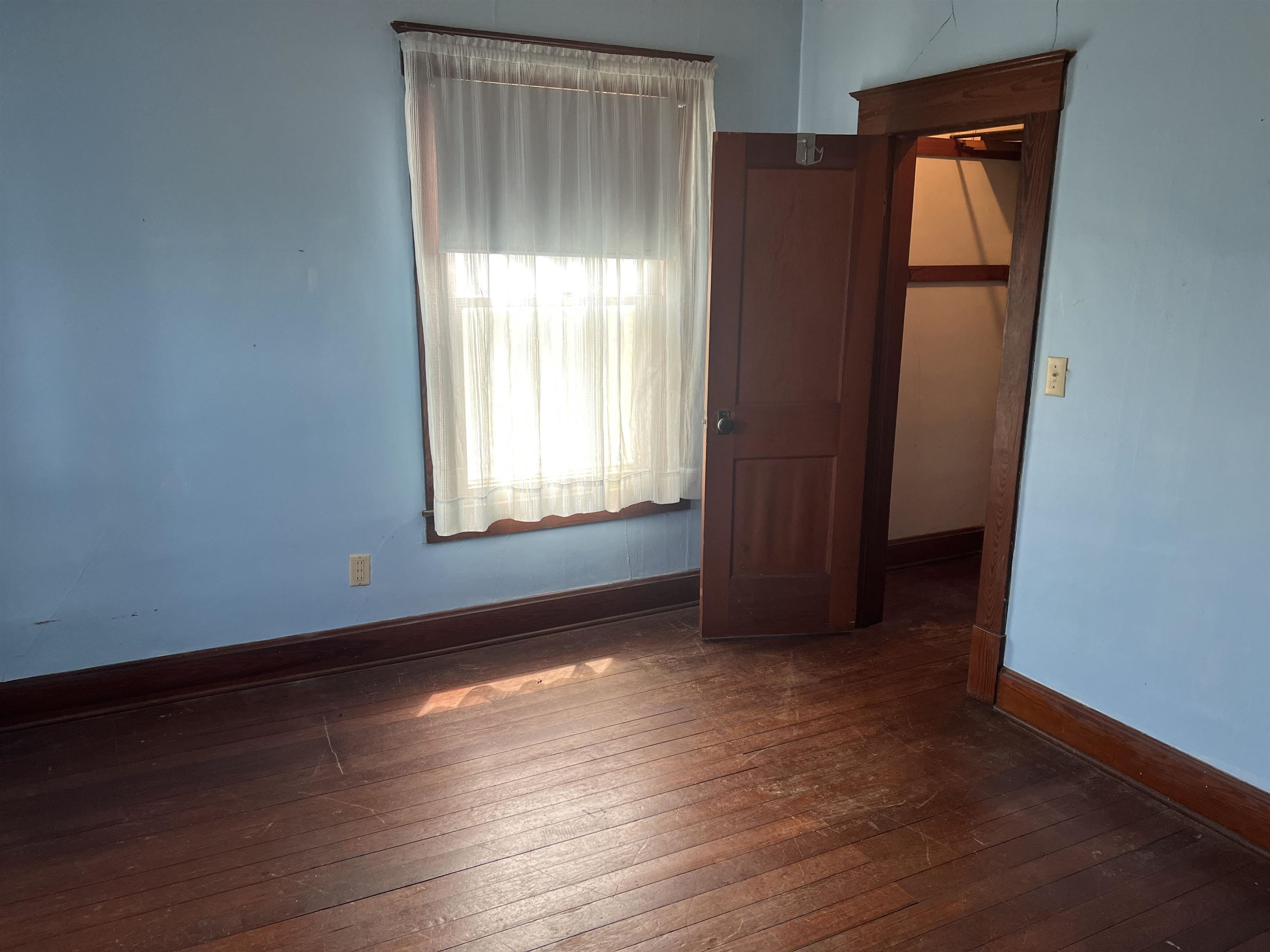 1001 Cedar