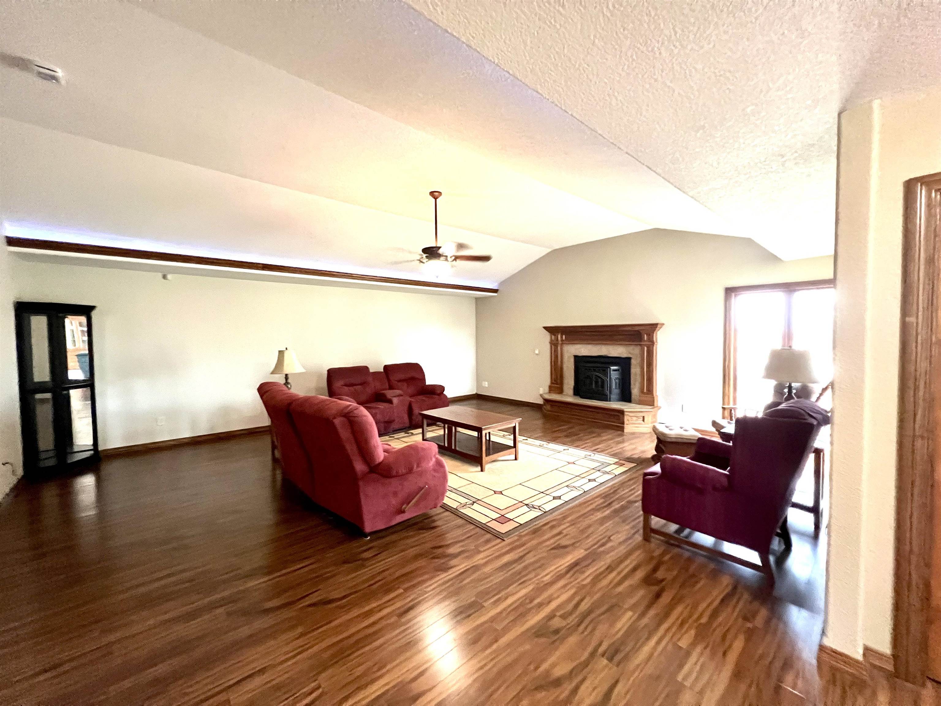 1 Parkview Rd