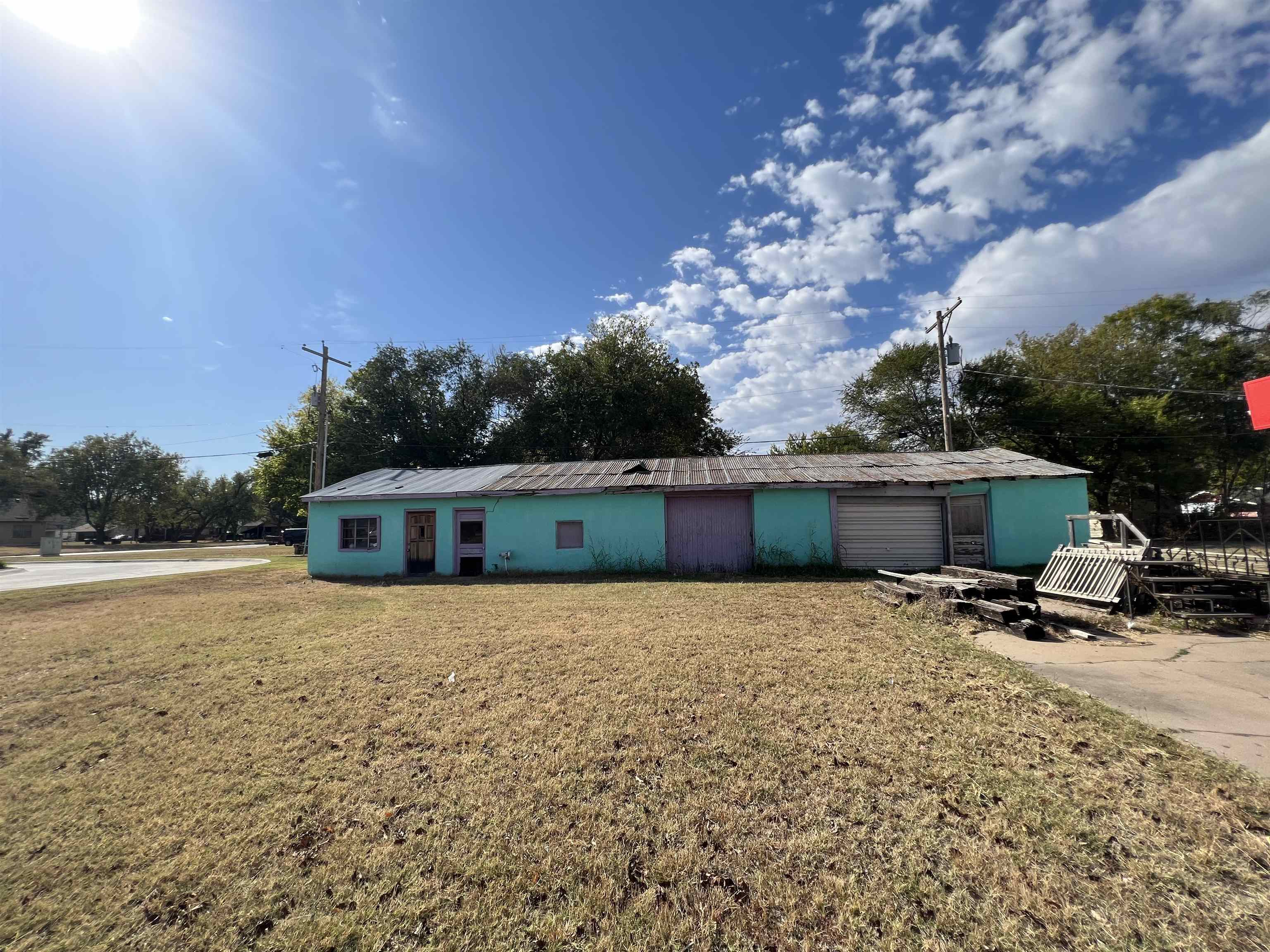 615 N Summit