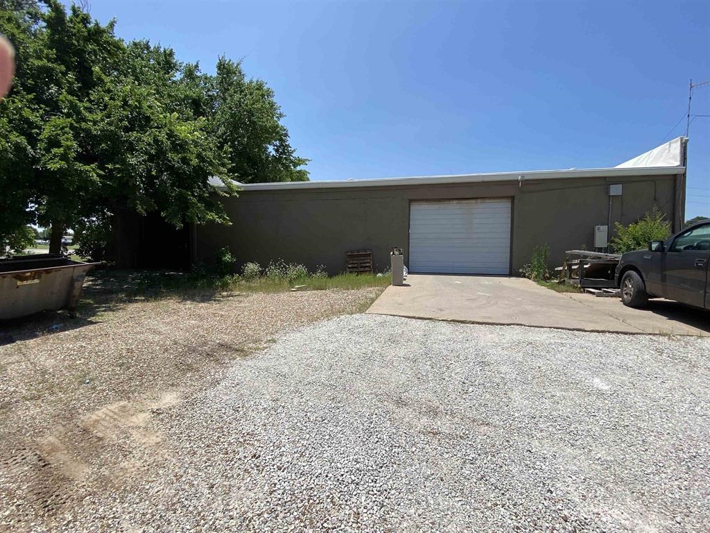 3122 N Summit