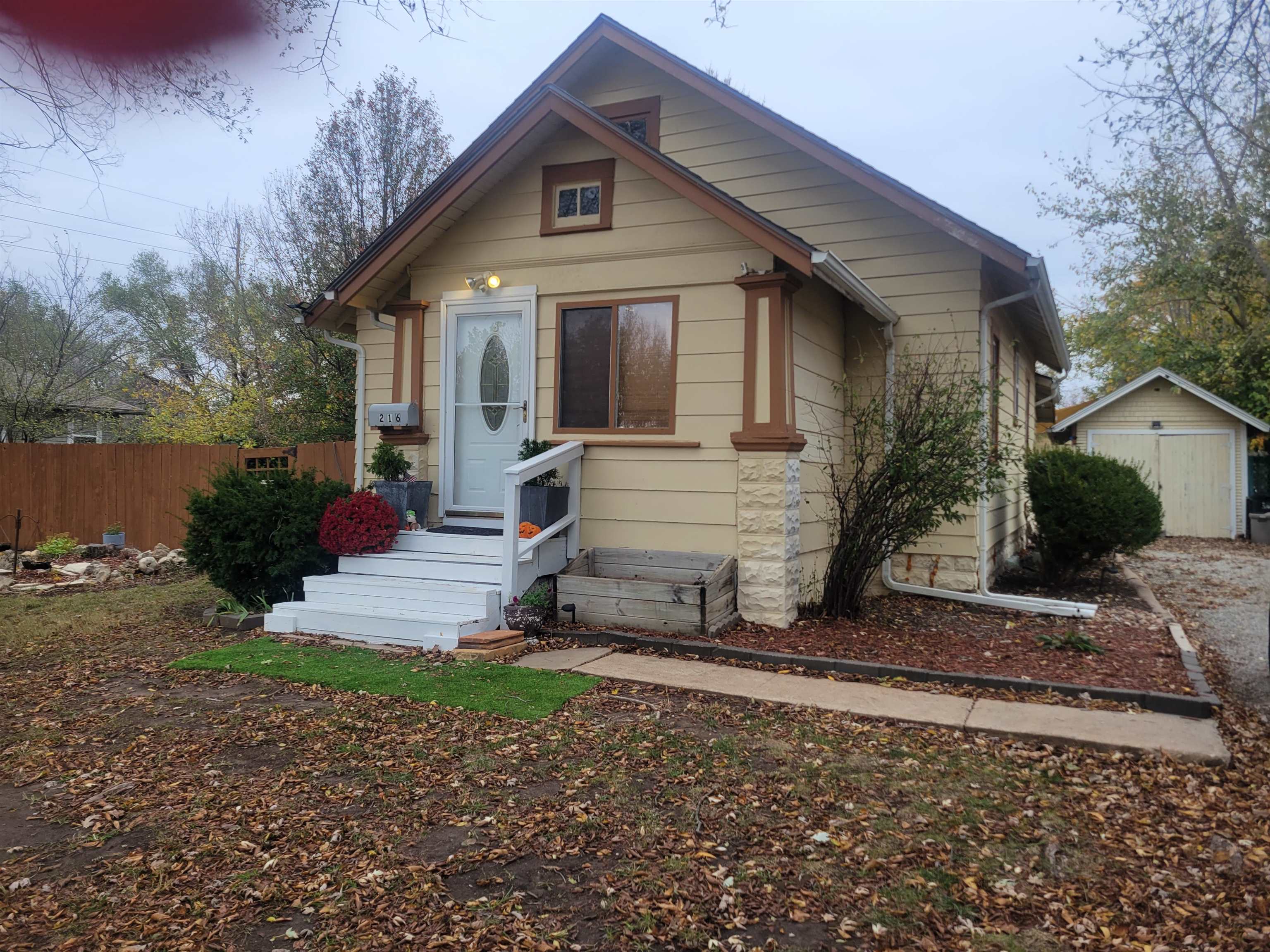 216 N Michigan