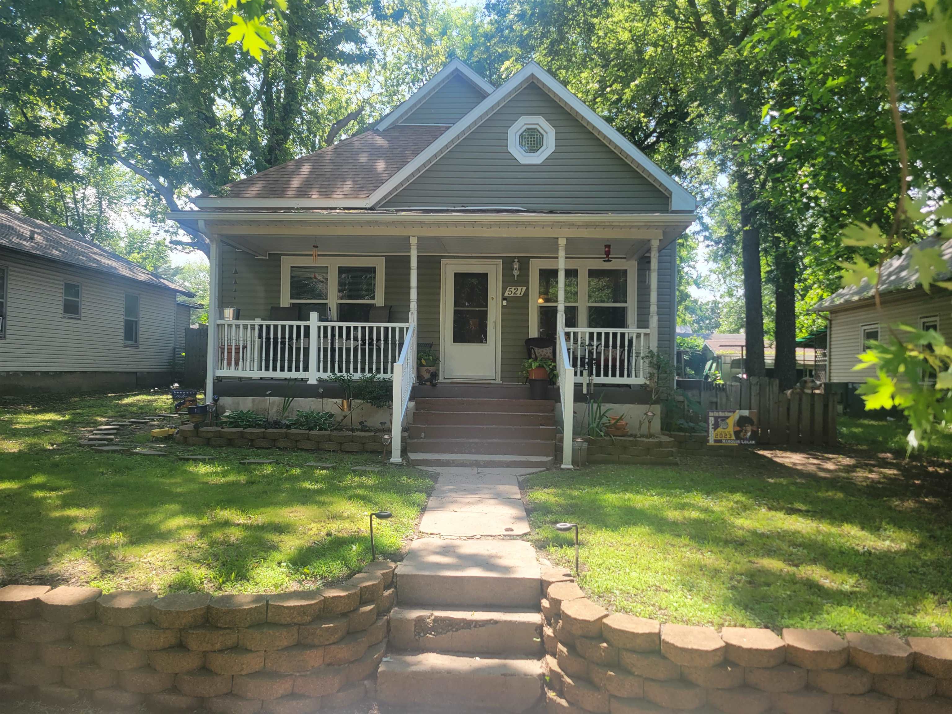 521 N C