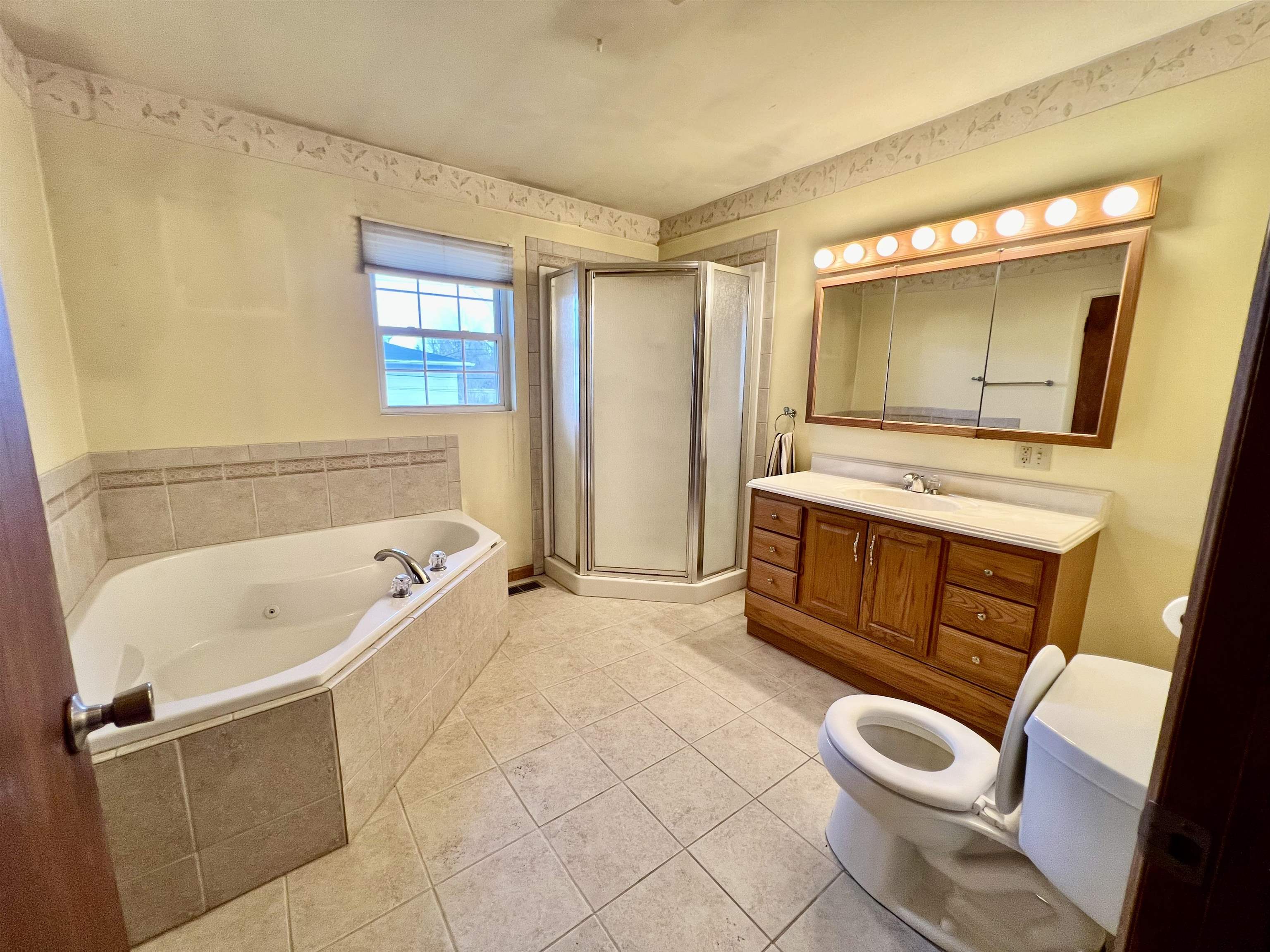 1124 N 7th
