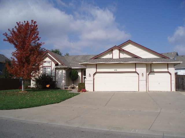 616 W 2nd St, Andover, KS 67002