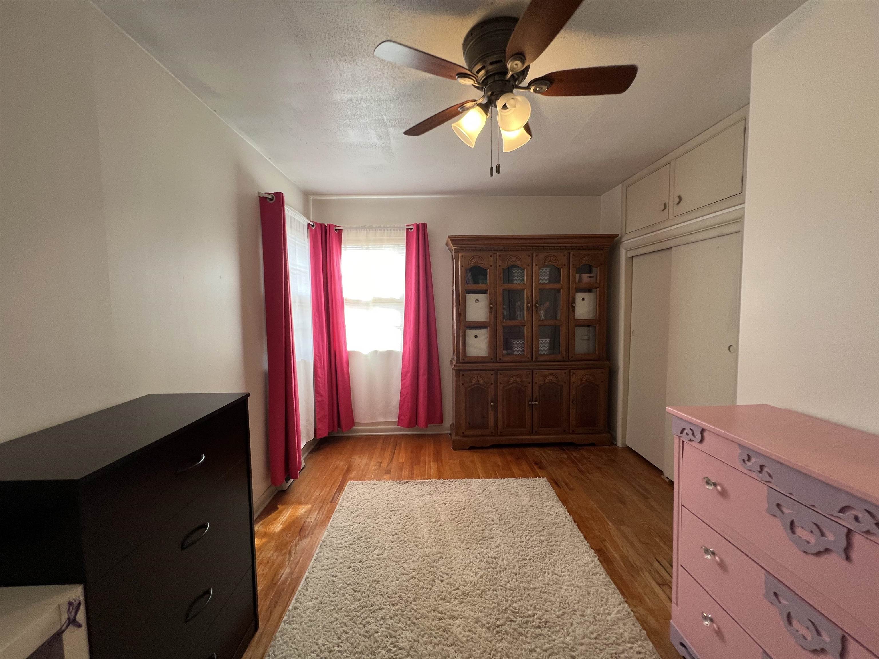 1616 N 6th
