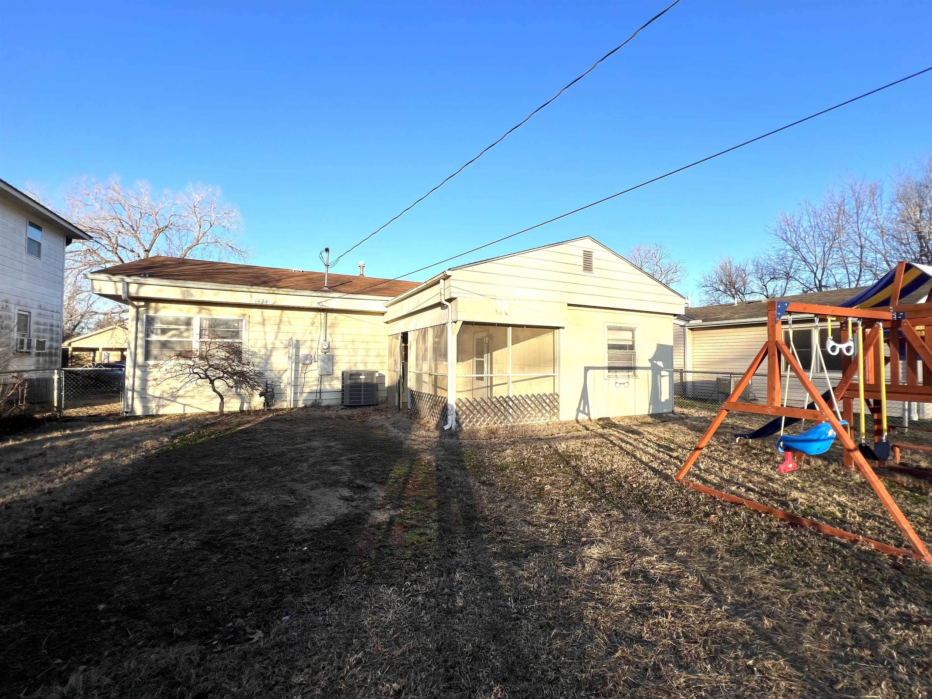 1424 N 2nd
