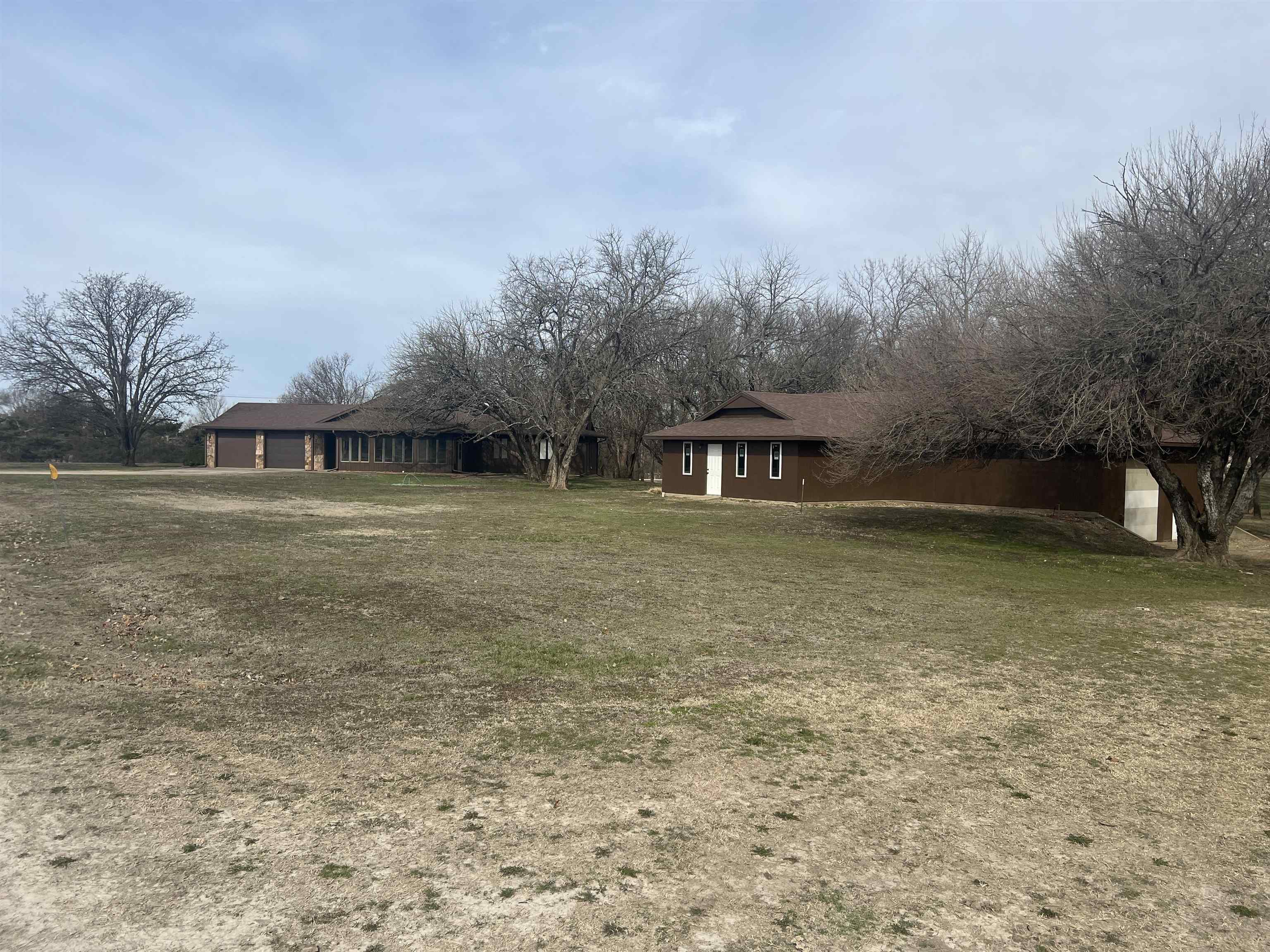 926 N Country Club Road