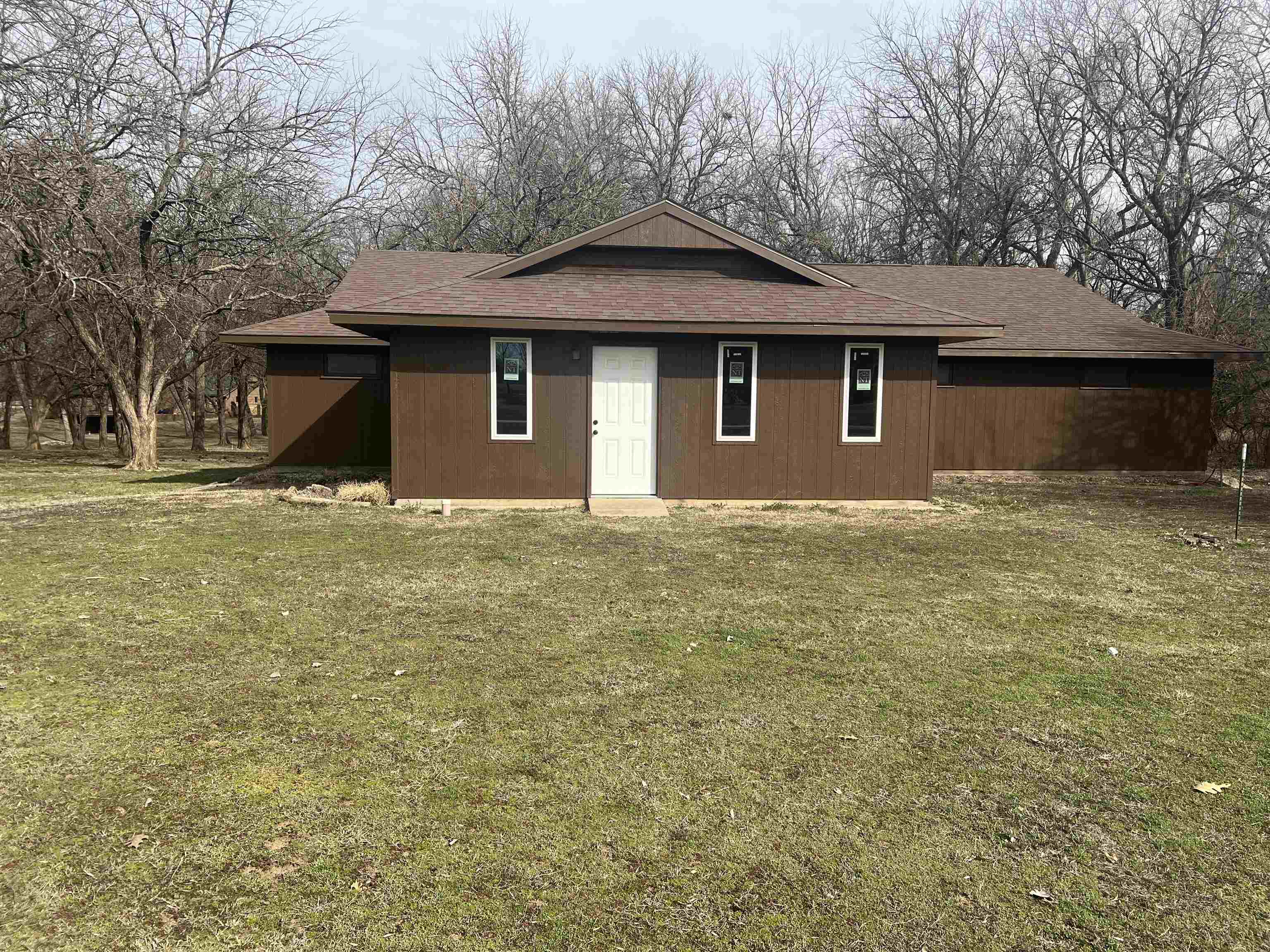 926 N Country Club Road