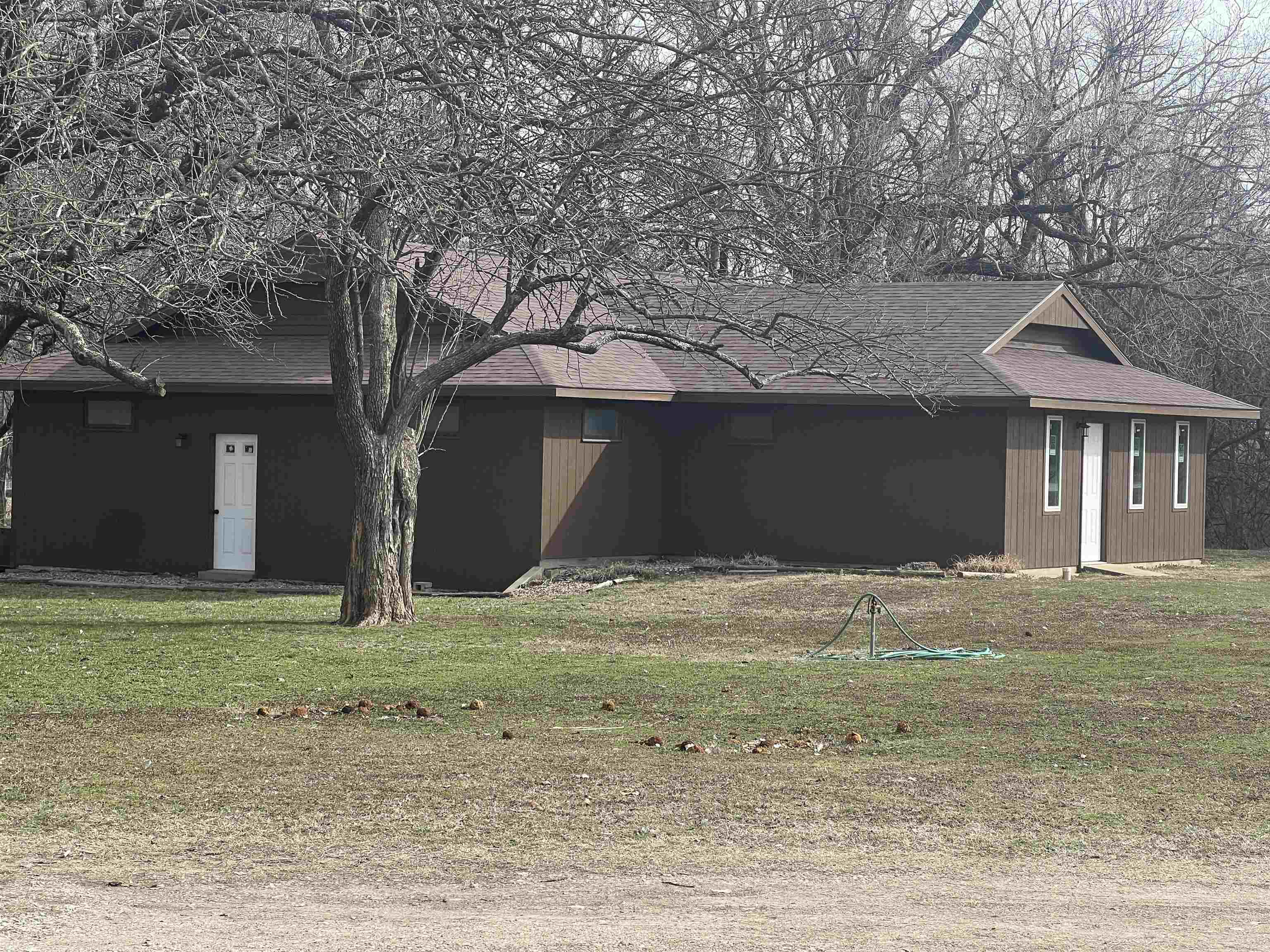 926 N Country Club Road