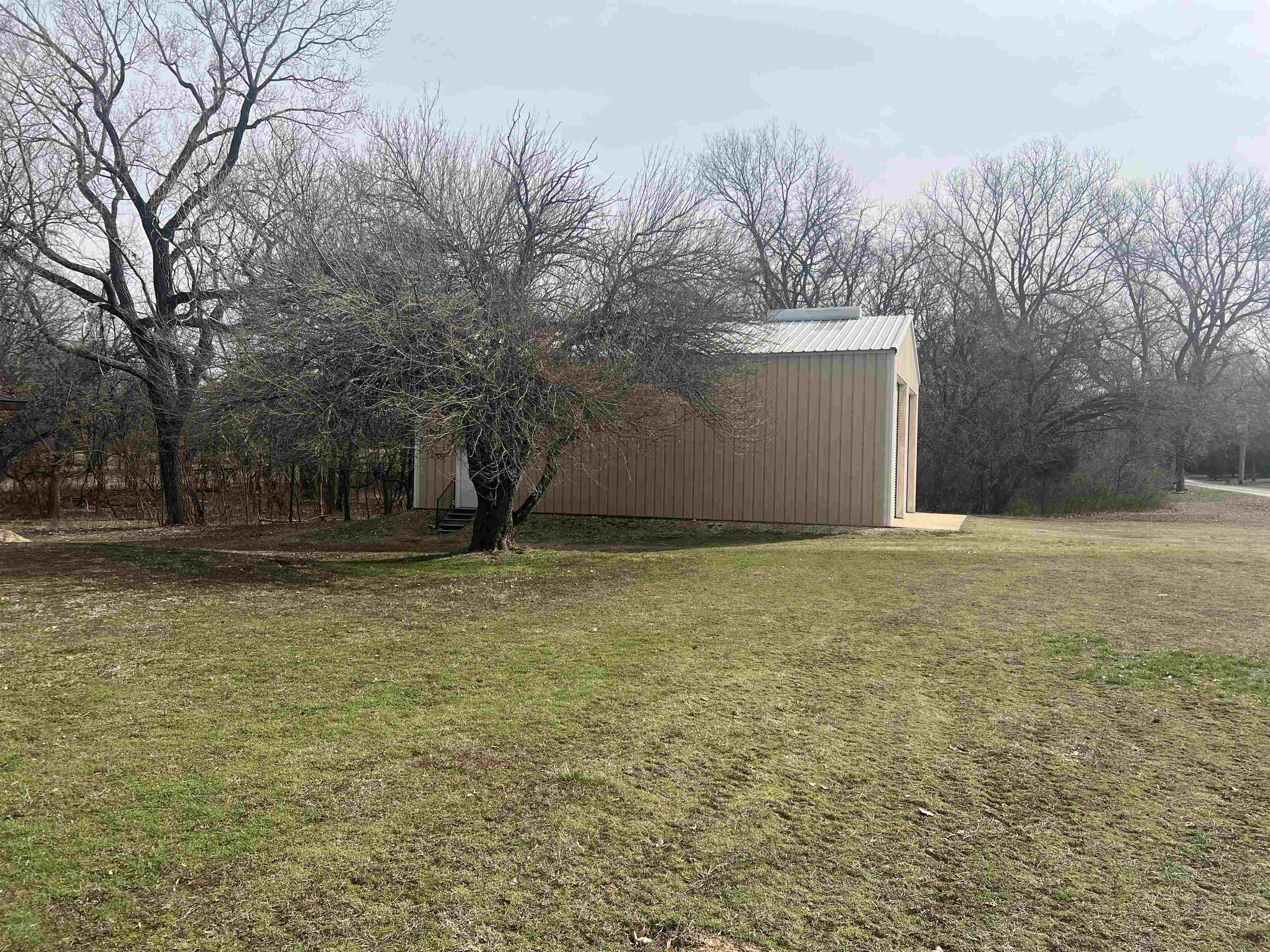 926 N Country Club Road