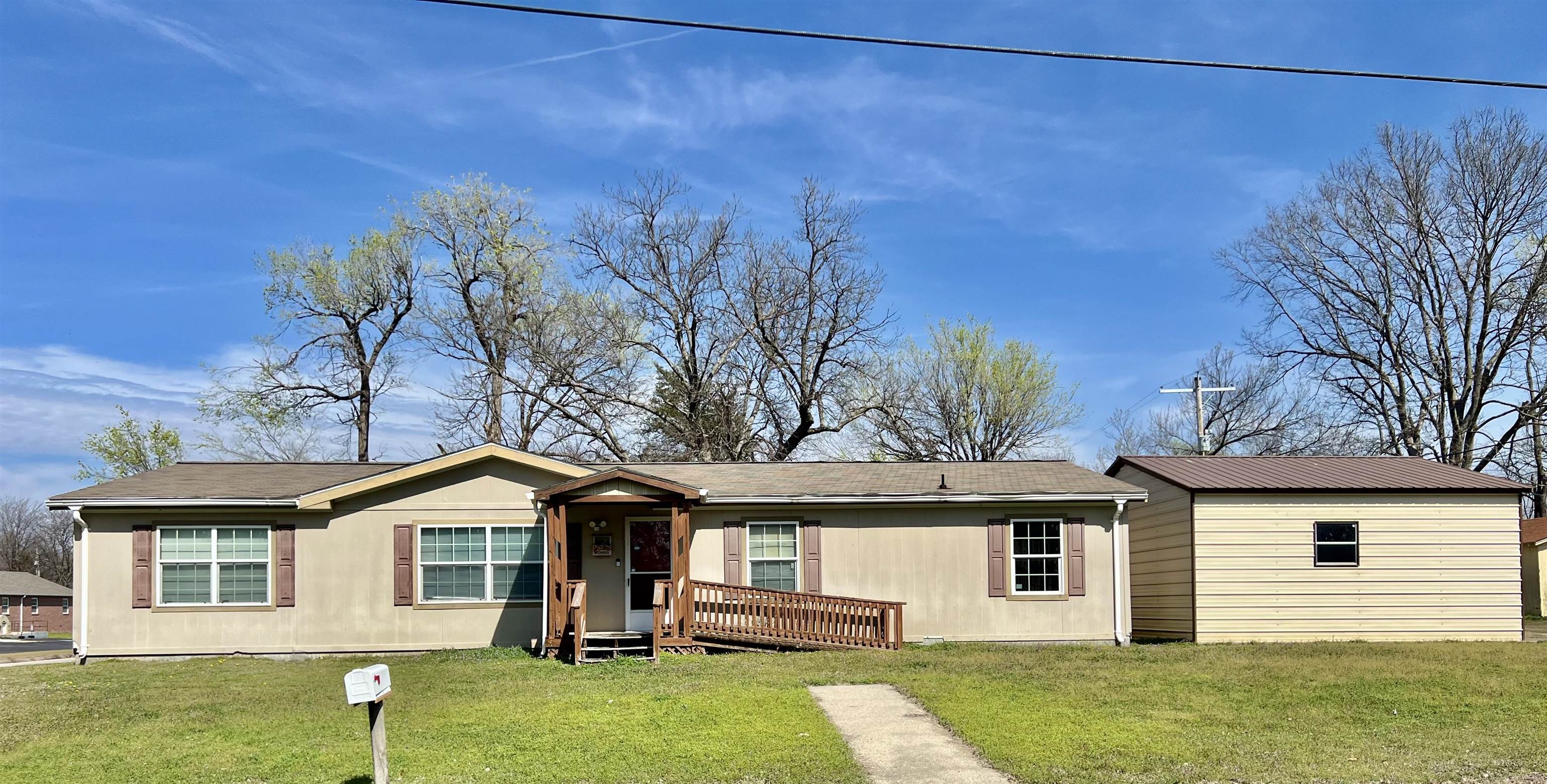 618 W Cedar