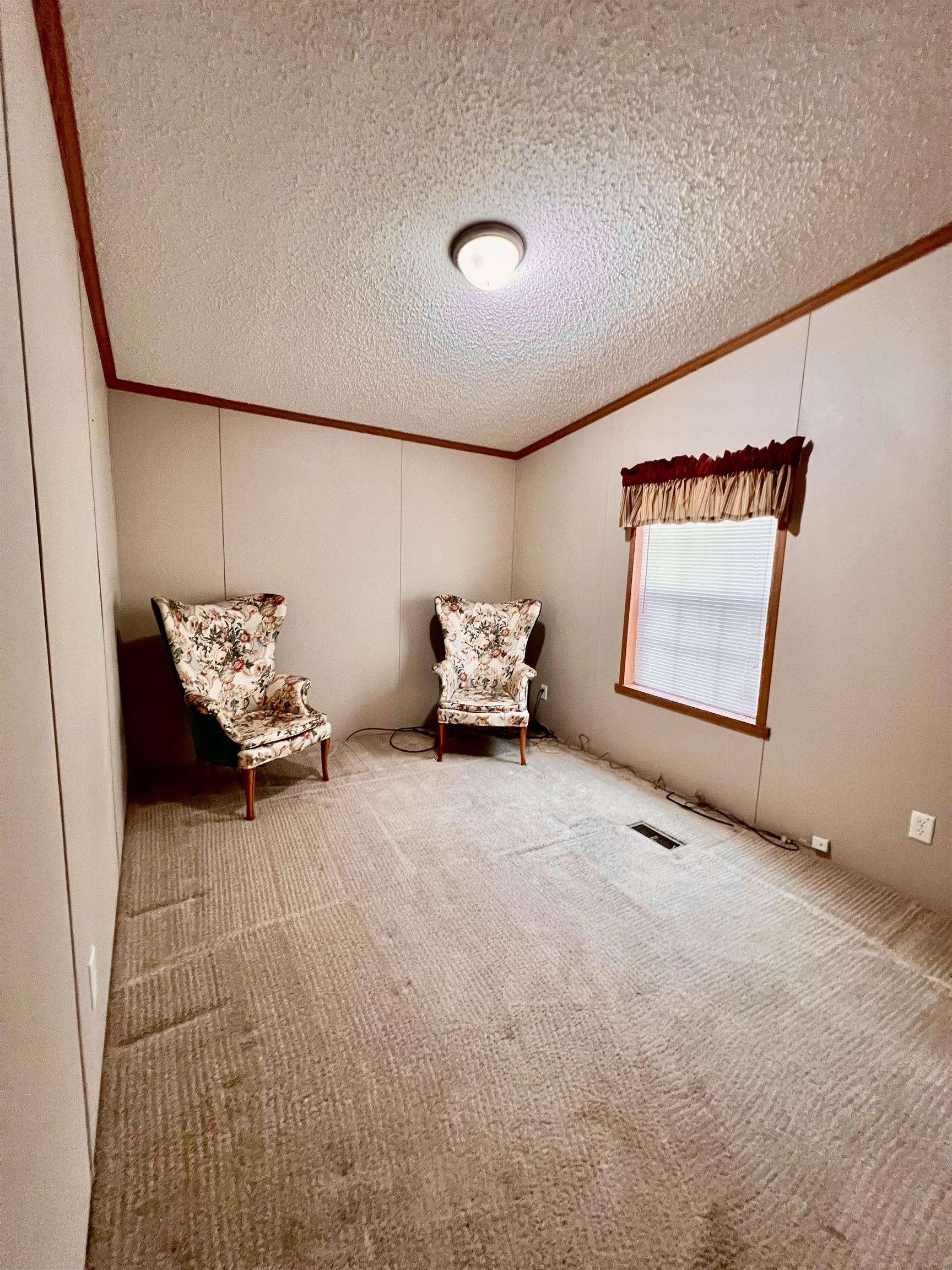 618 W Cedar