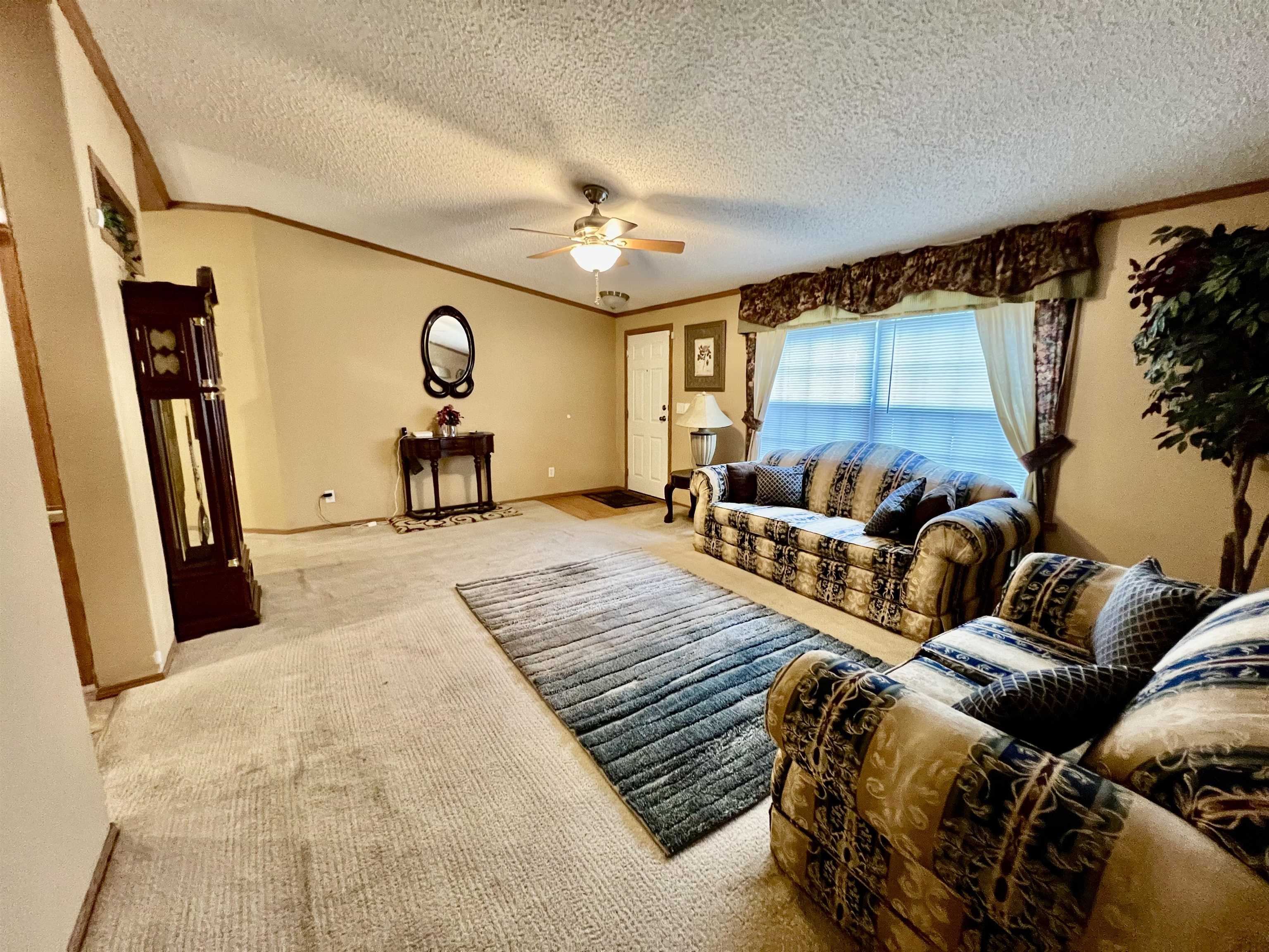 618 W Cedar