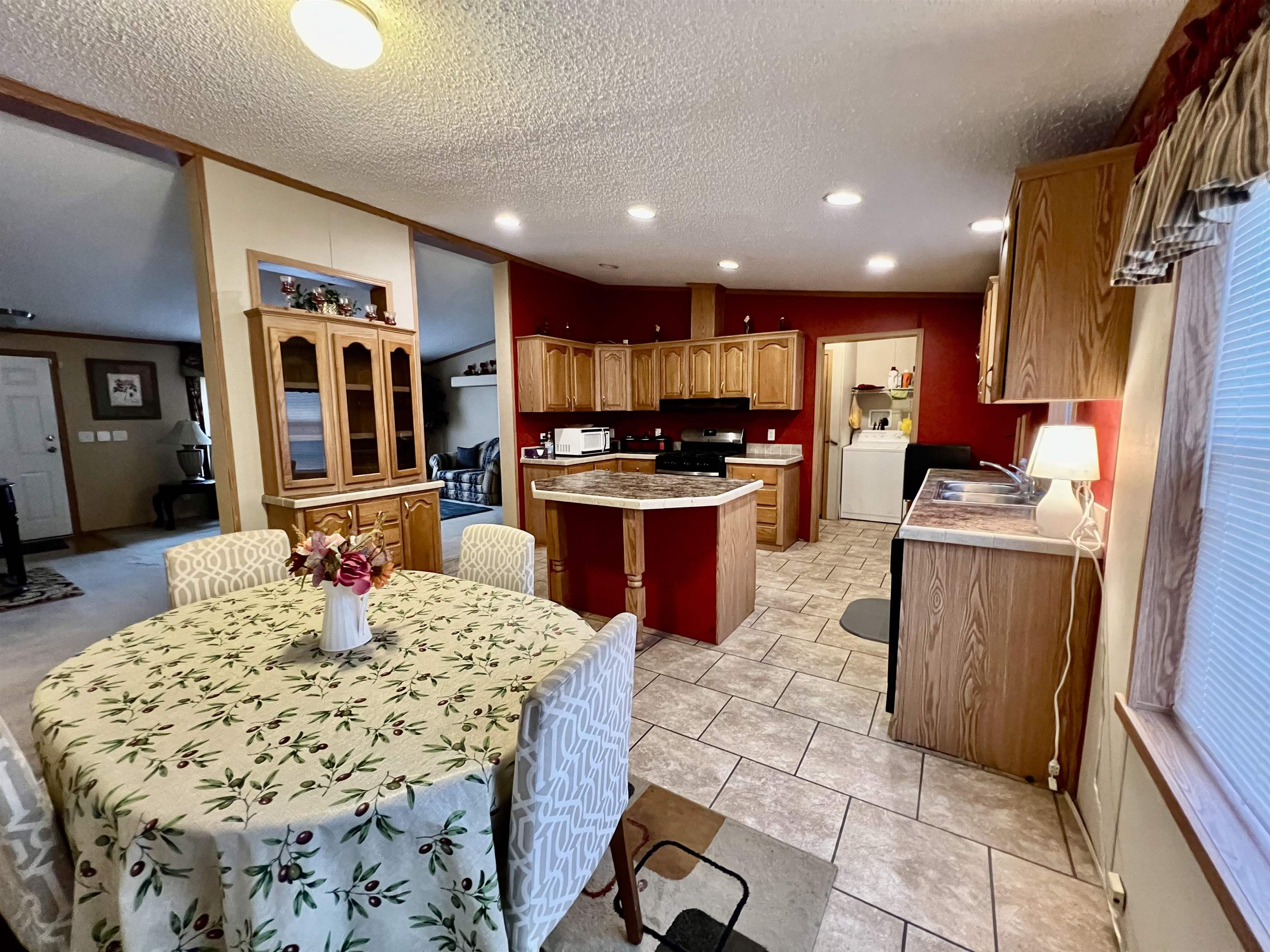 618 W Cedar