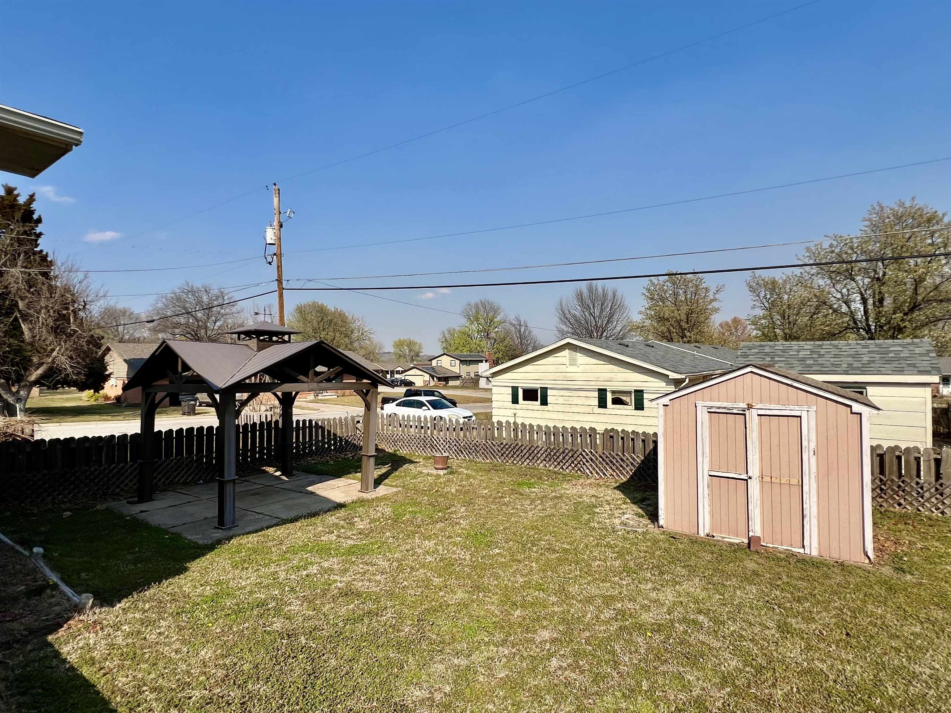 2232 Edgemont Dr