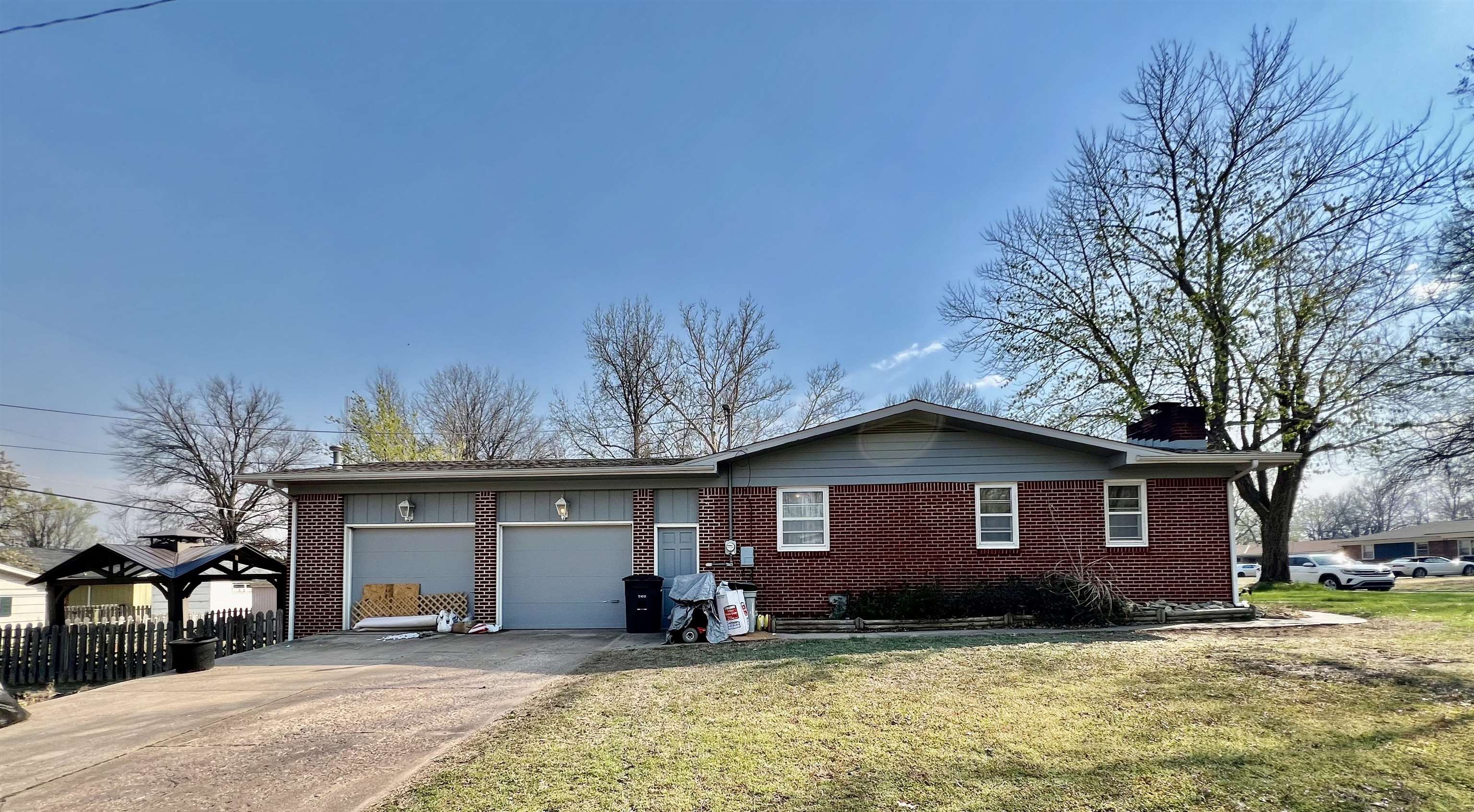 2232 Edgemont Dr
