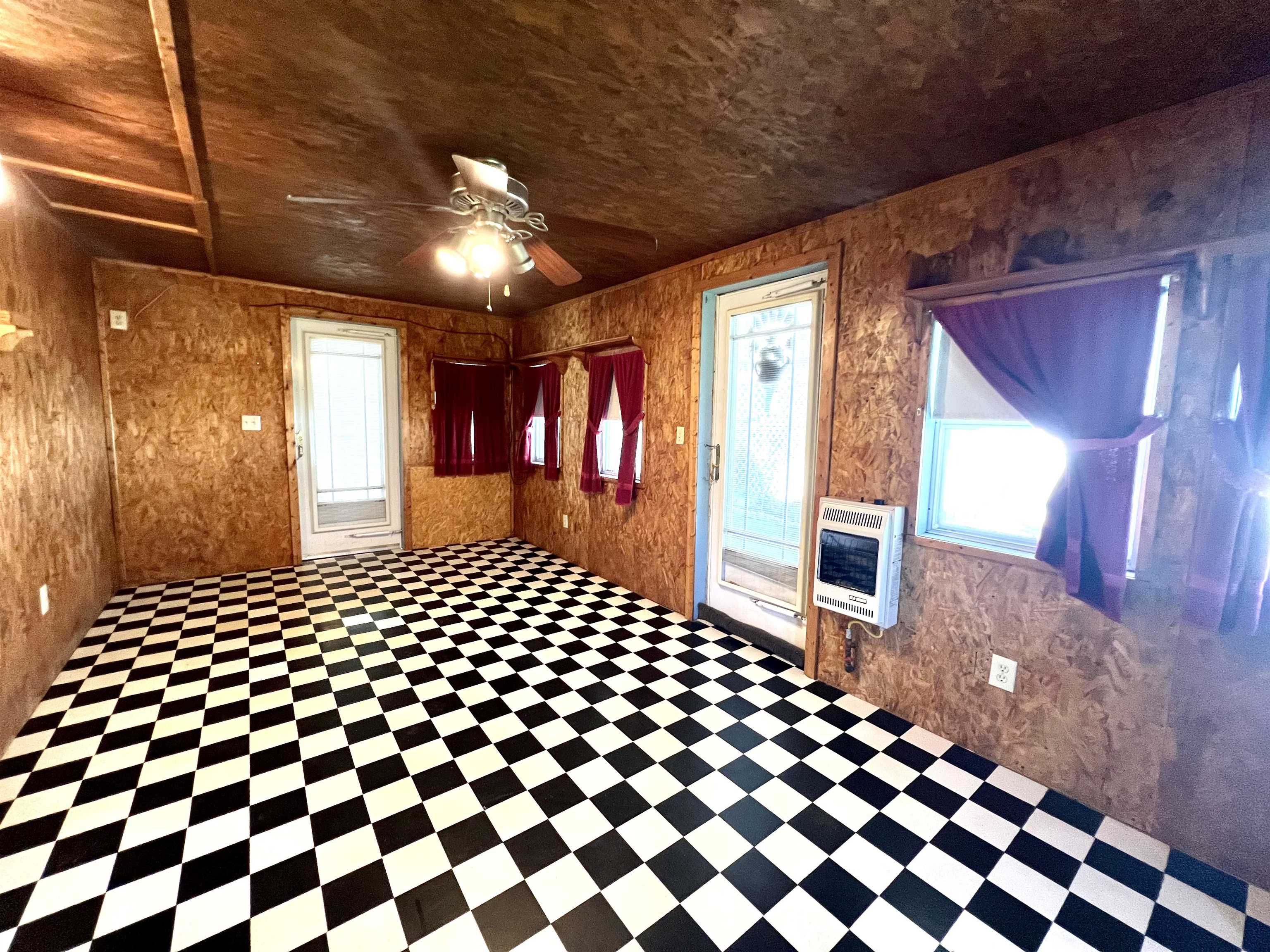 1524 W Oklahoma
