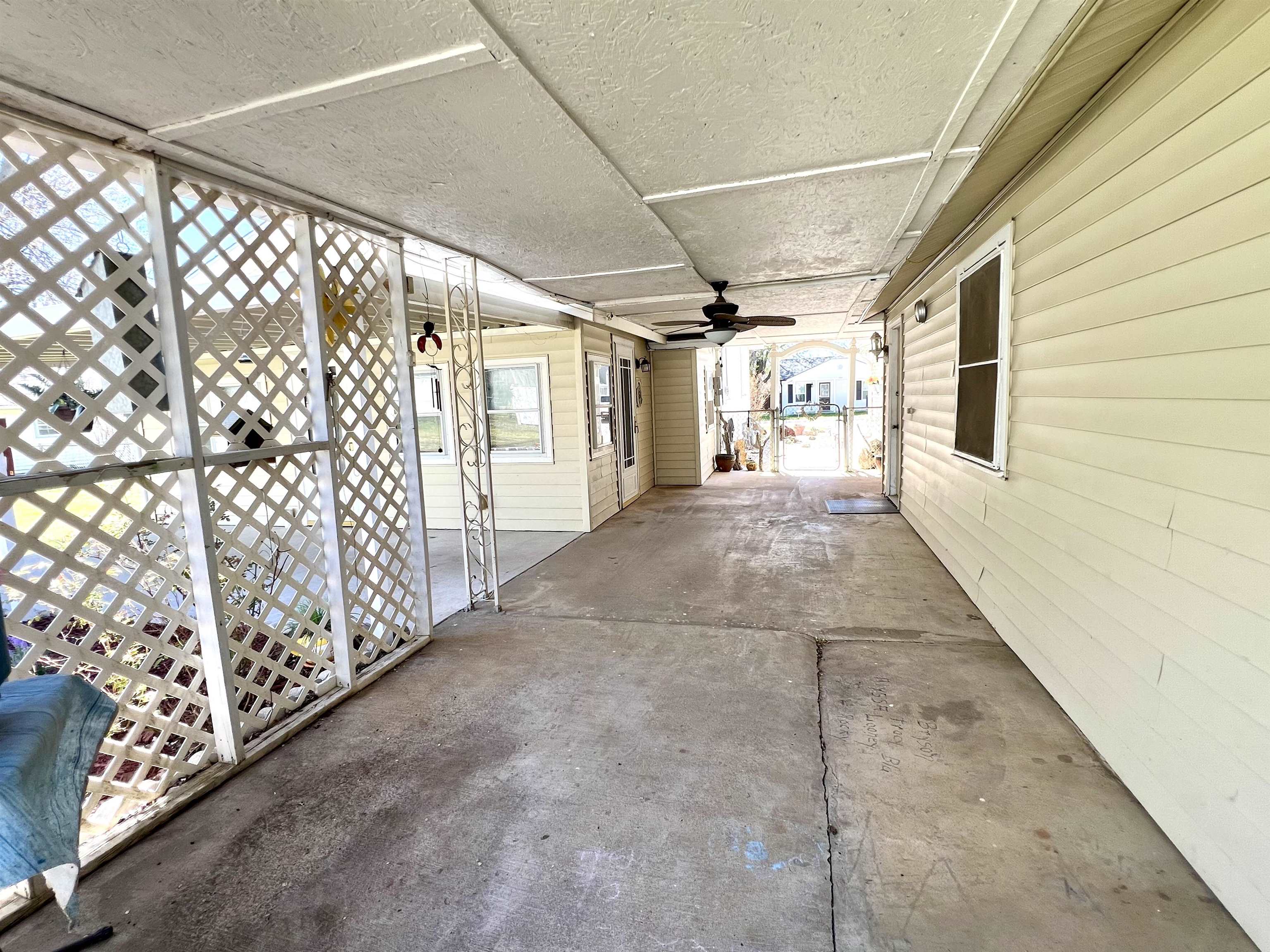 1524 W Oklahoma