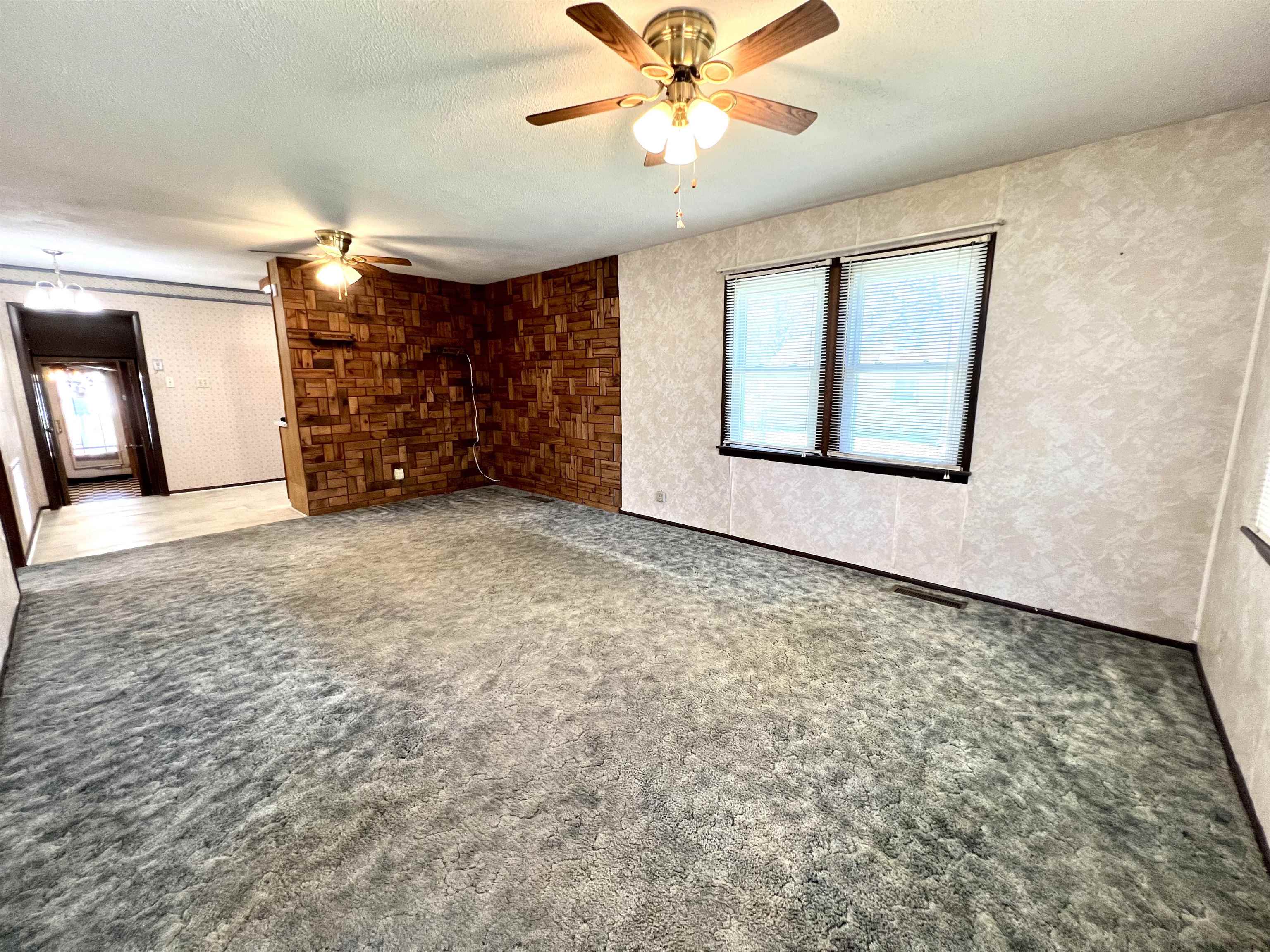1524 W Oklahoma
