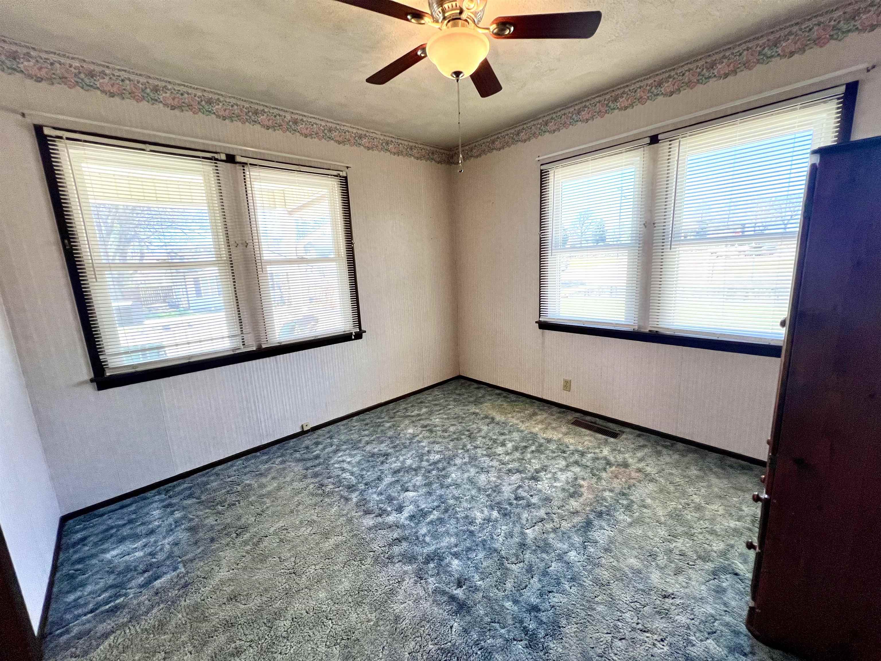 1524 W Oklahoma
