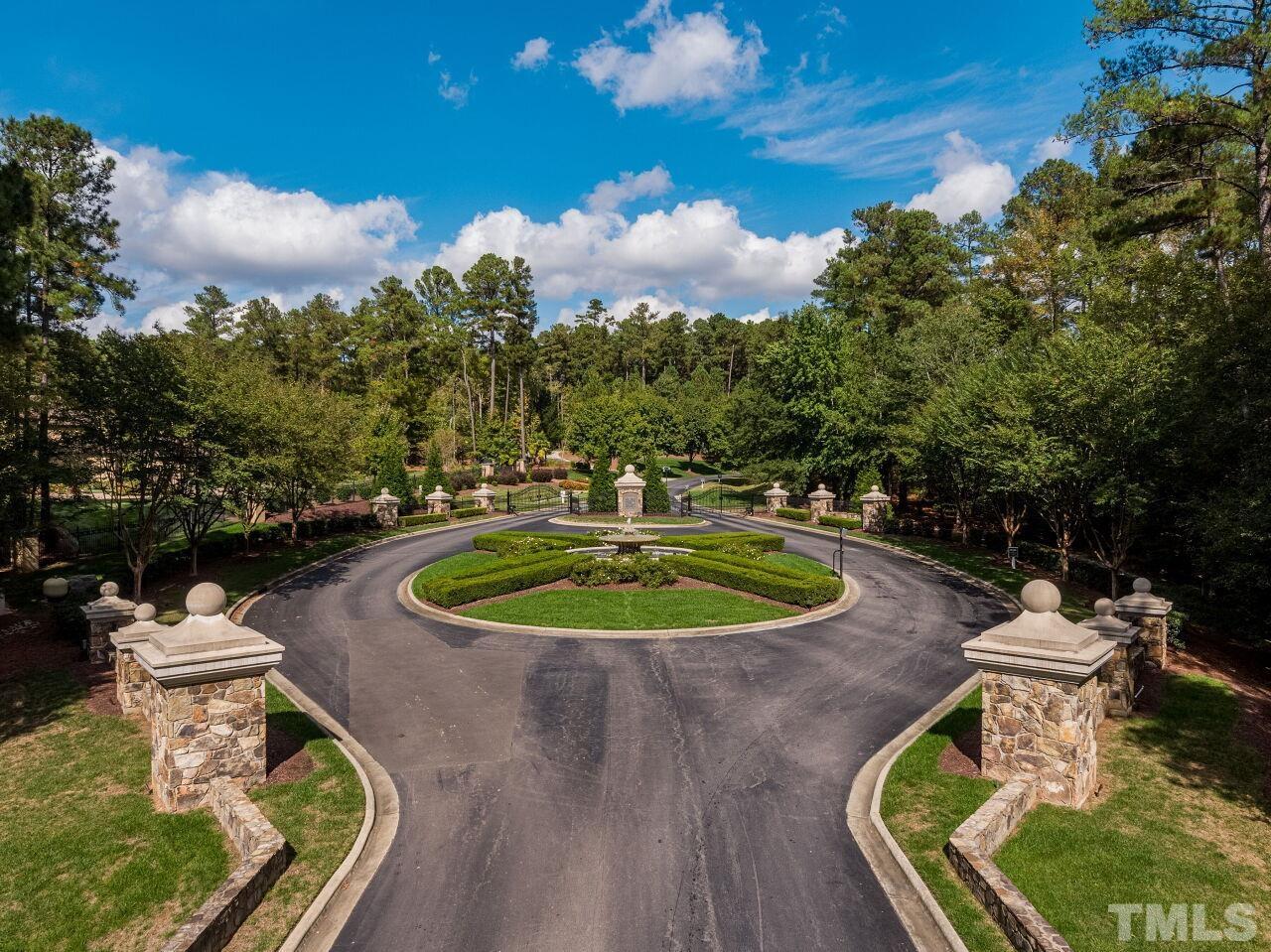 Hills of Rosemont Gated Entry