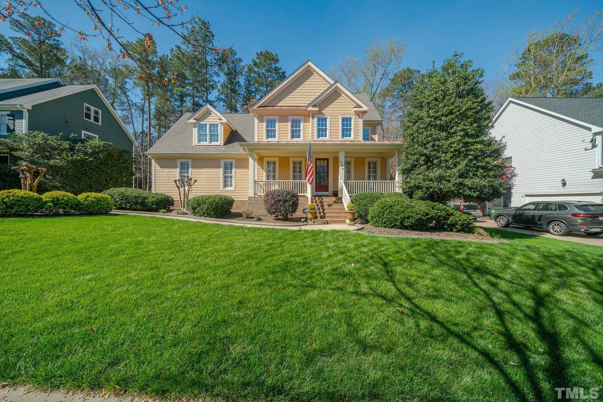 200 Middlecrest Way, Holly Springs, NC 27540