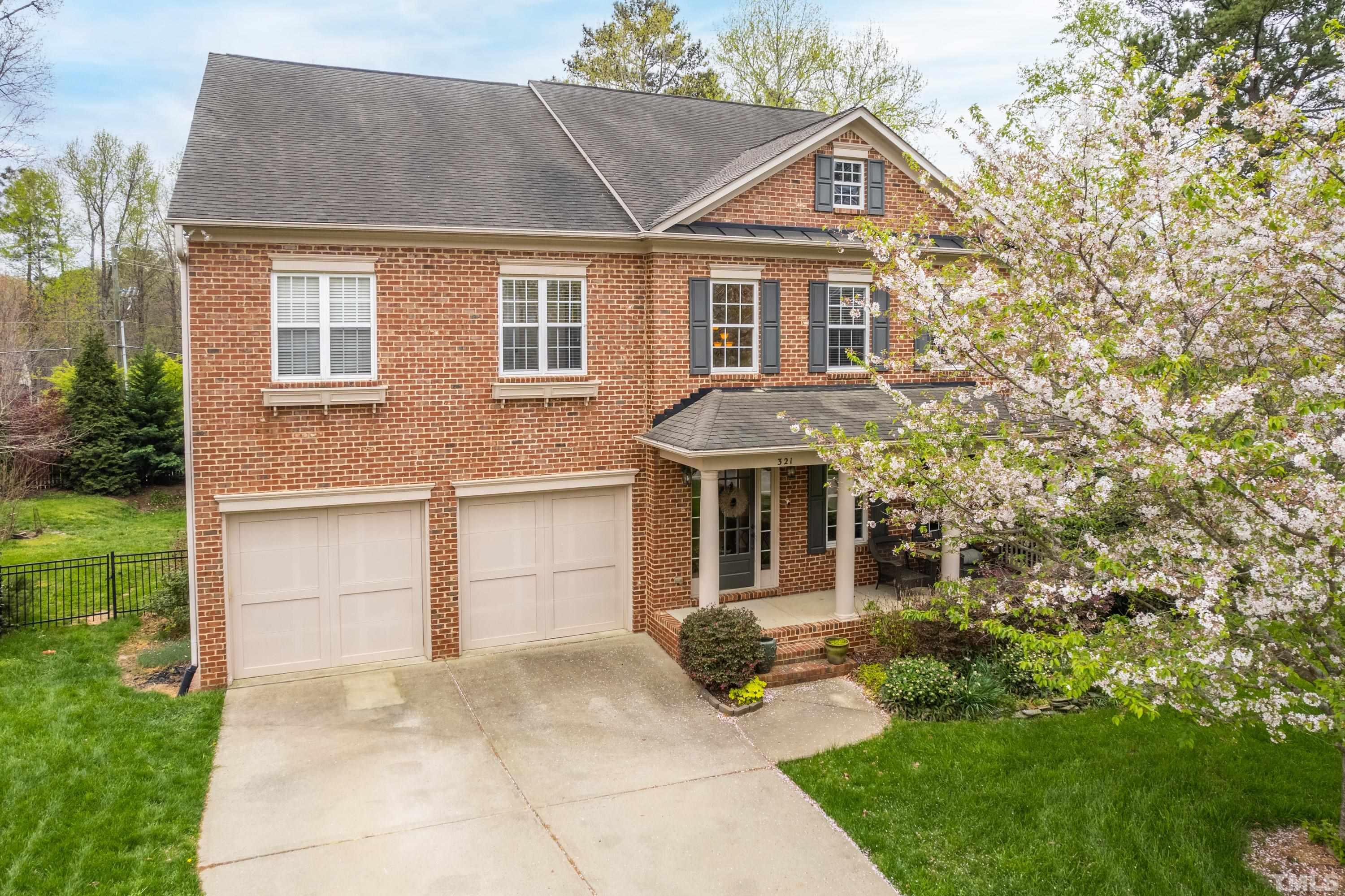 321 Meadowcrest Place, Holly Springs, NC 27540