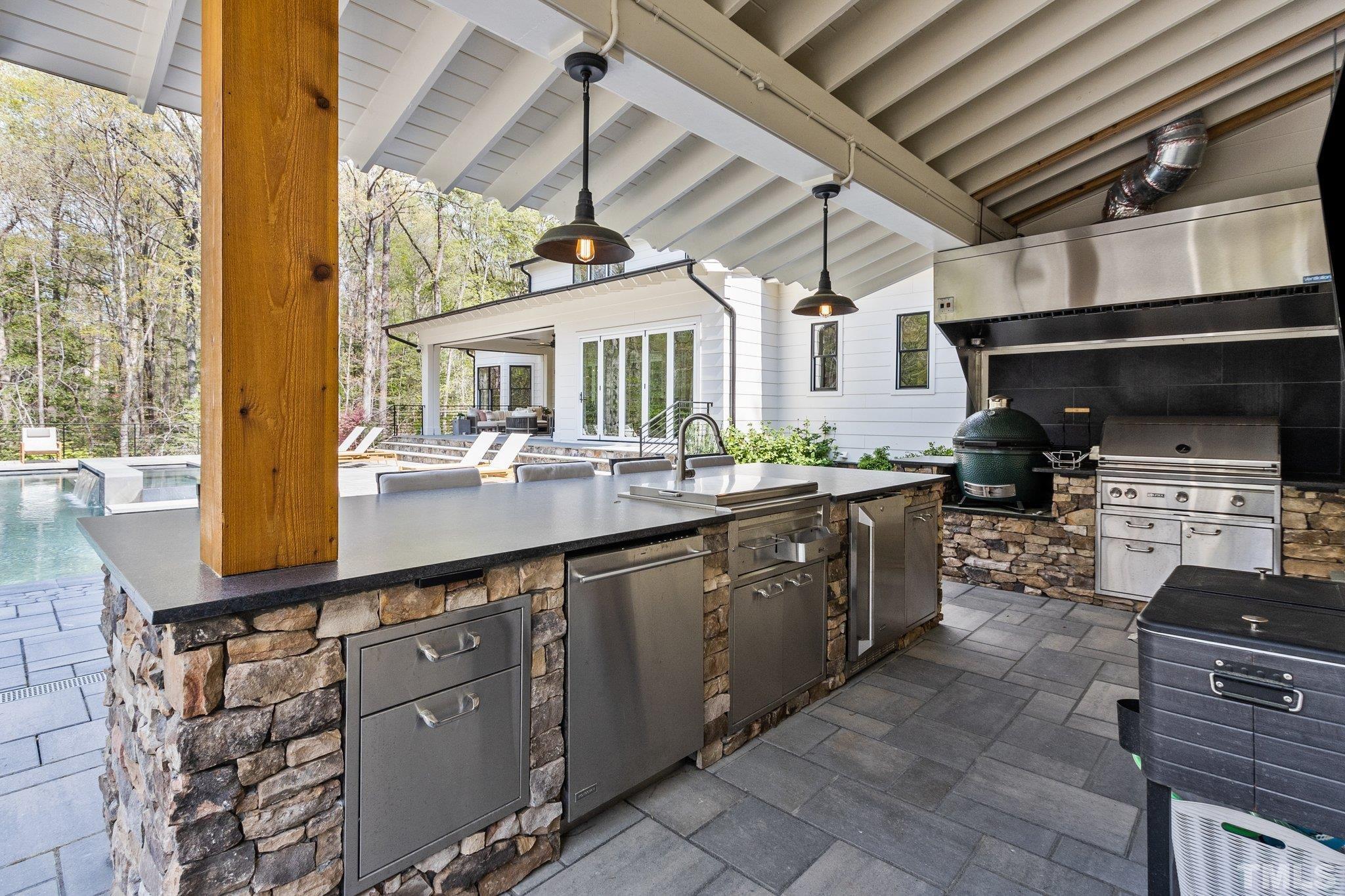 Fully Equipped Outdoor Kitchen