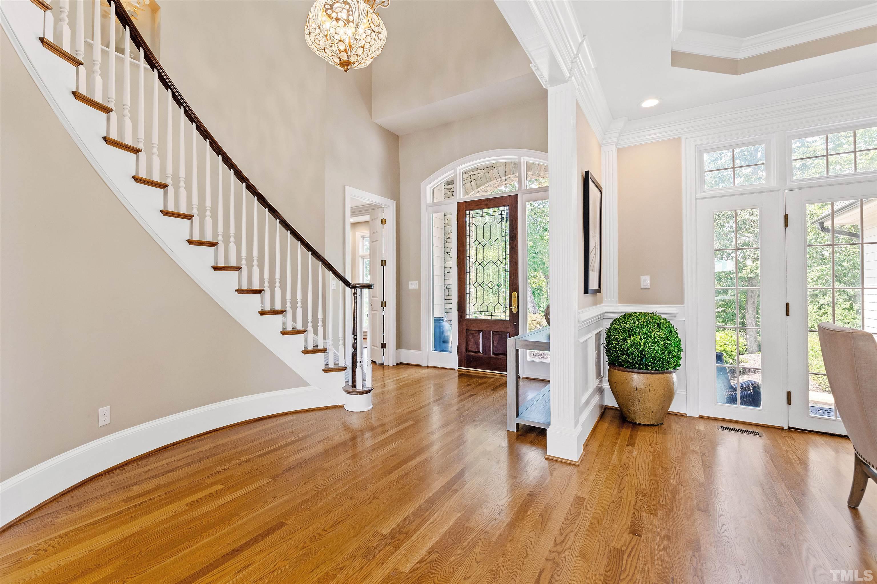 White Oak hardwood flooring throughout the main level